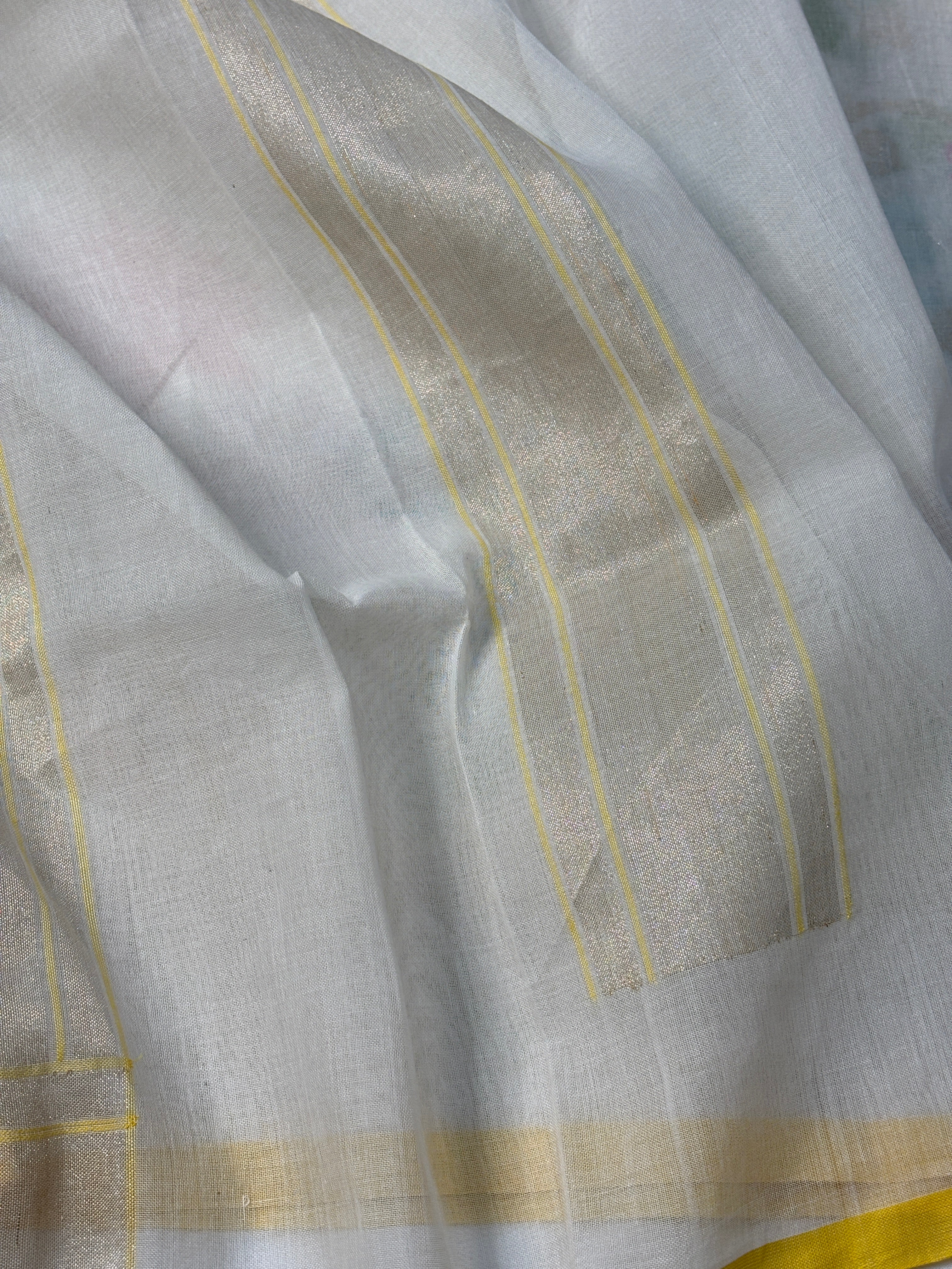 White Banarasi Cotton Kora Jamdani Silk Handwoven Saree with Real Zari