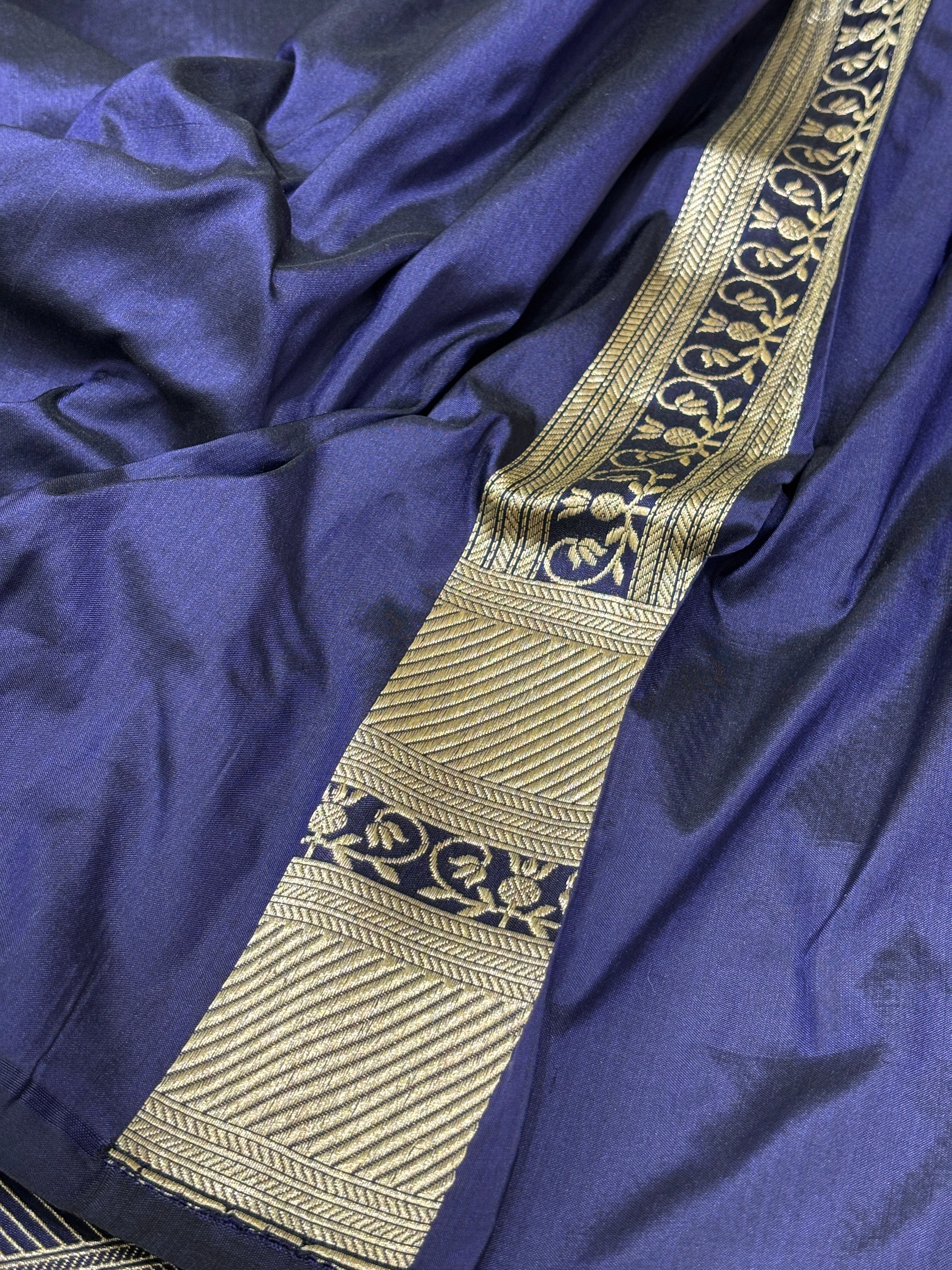 Royal Navy Blue
Pure Banarasi Katan Silk Handwoven Saree