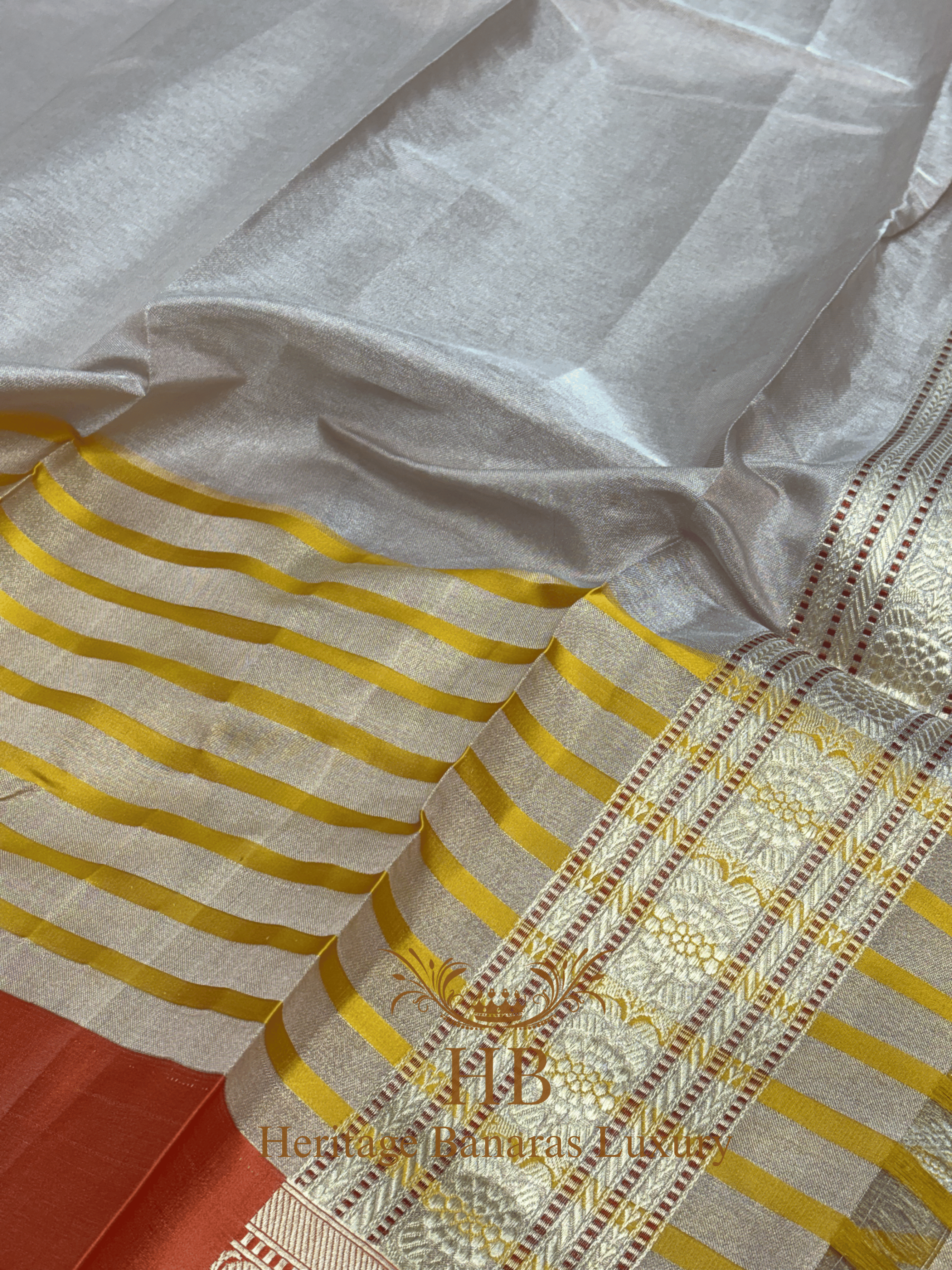 Ivory Handwoven Banarasi Pure Tissue Silk Saree
