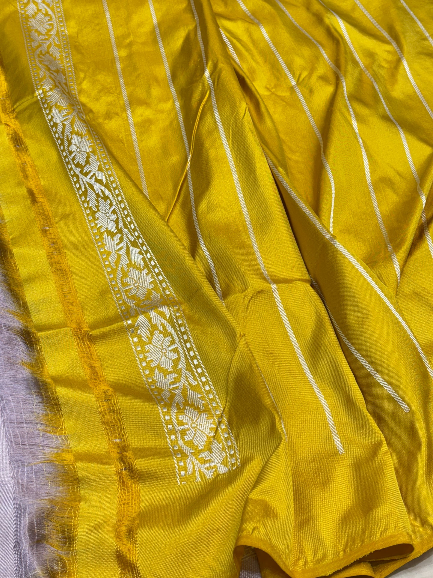 Mauve Pure Banarasi Ektara Silk Handwoven Saree