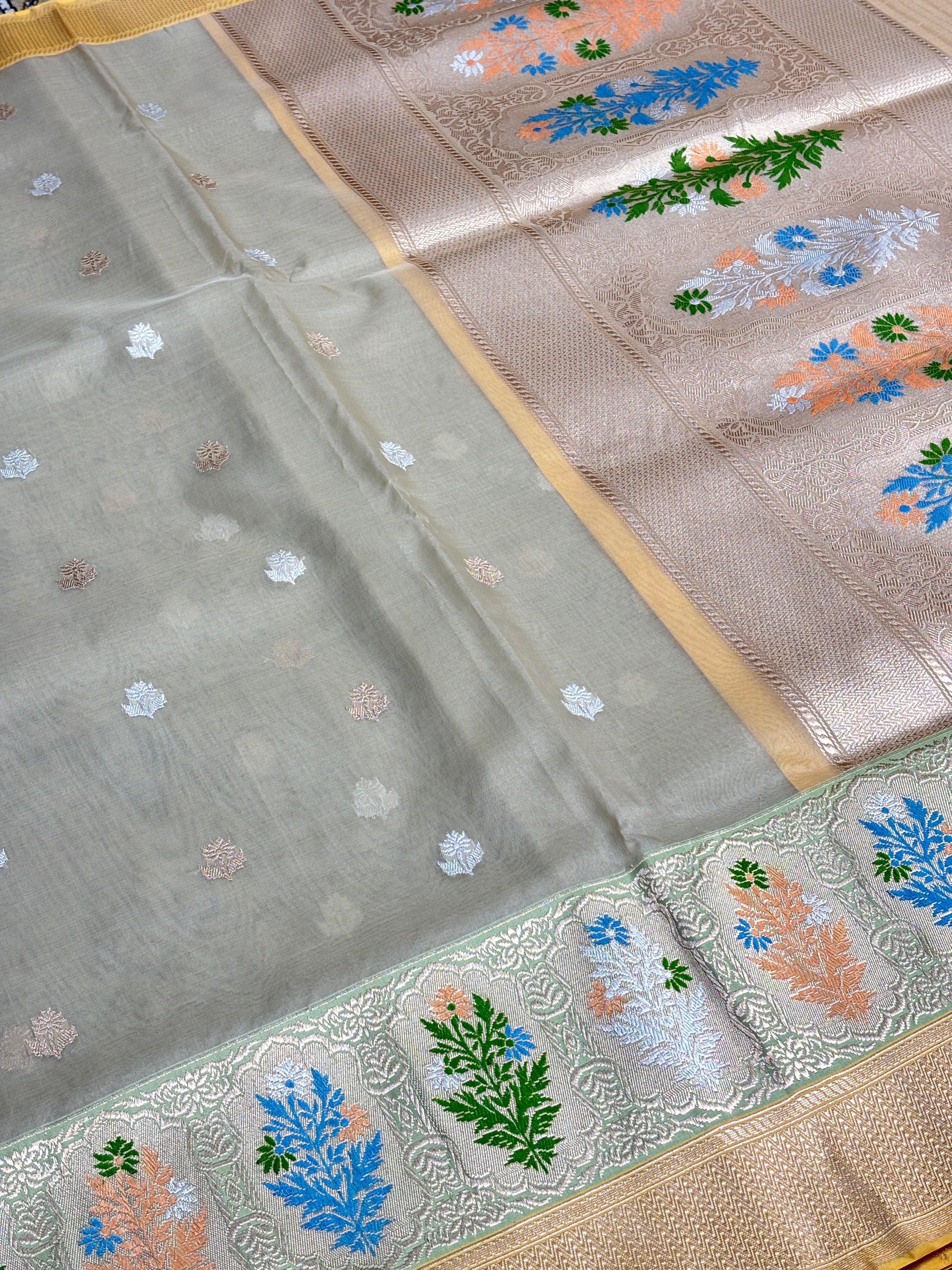 Beige Tissue Banarasi Silk Handwoven Saree