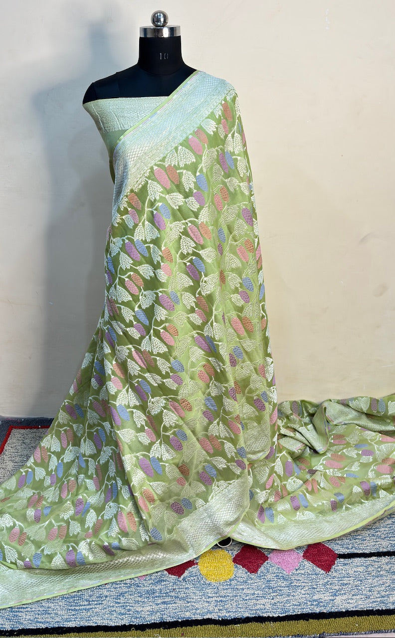 Leaf Green Banarasi Pure Chiffon Silk Saree