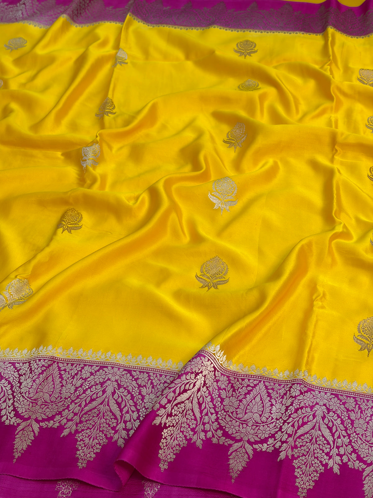 Yellow Handwoven Pure Mashru Banarasi Satin Silk Saree