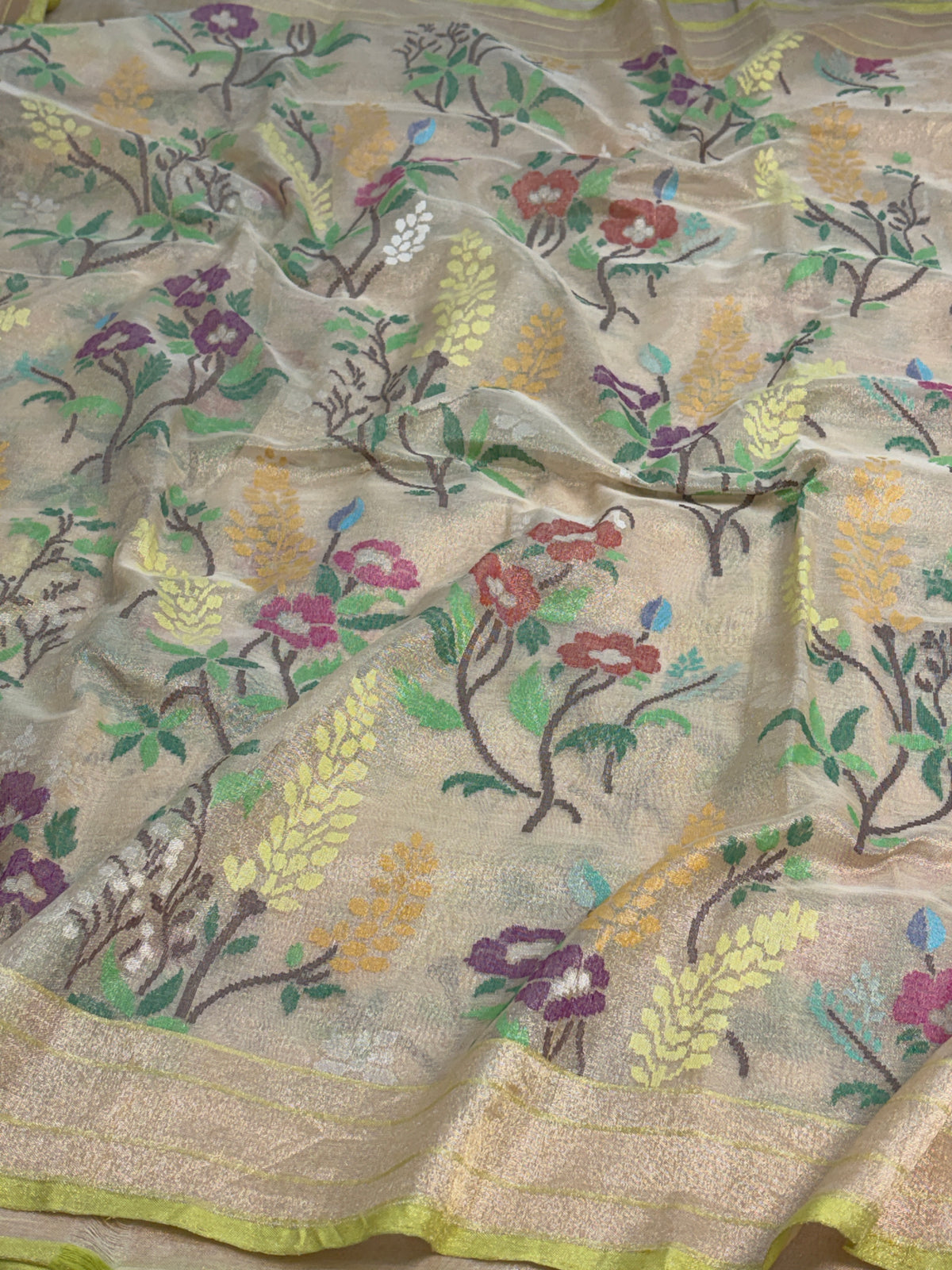 Ivory Handwoven Real Zari Exclusive Jamdani Tissue Saree