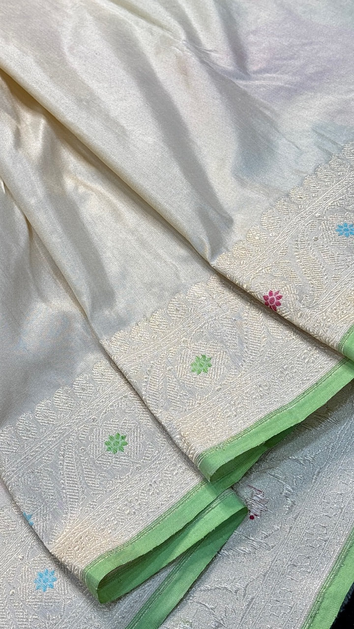 Ivory Pure Banarasi Rangkaat Silk Handloom Saree