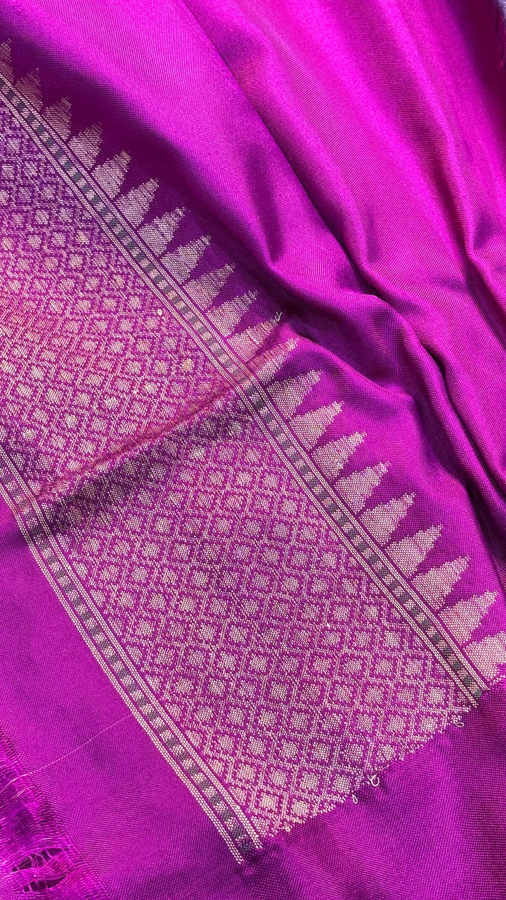 Lavender Pure Banarasi Ektara Silk Handwoven Saree
