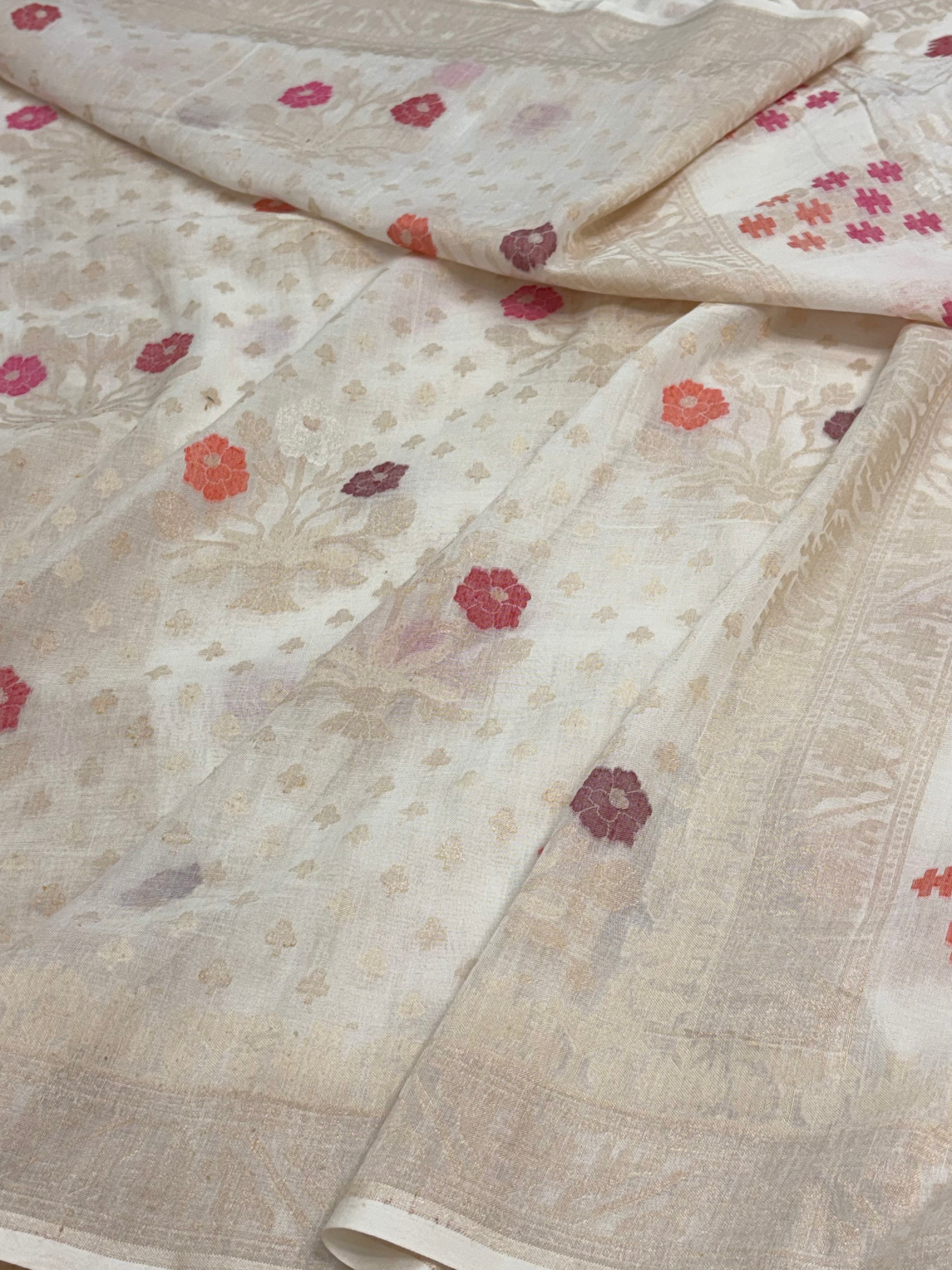 White Cotton Jamdani Handwoven Saree