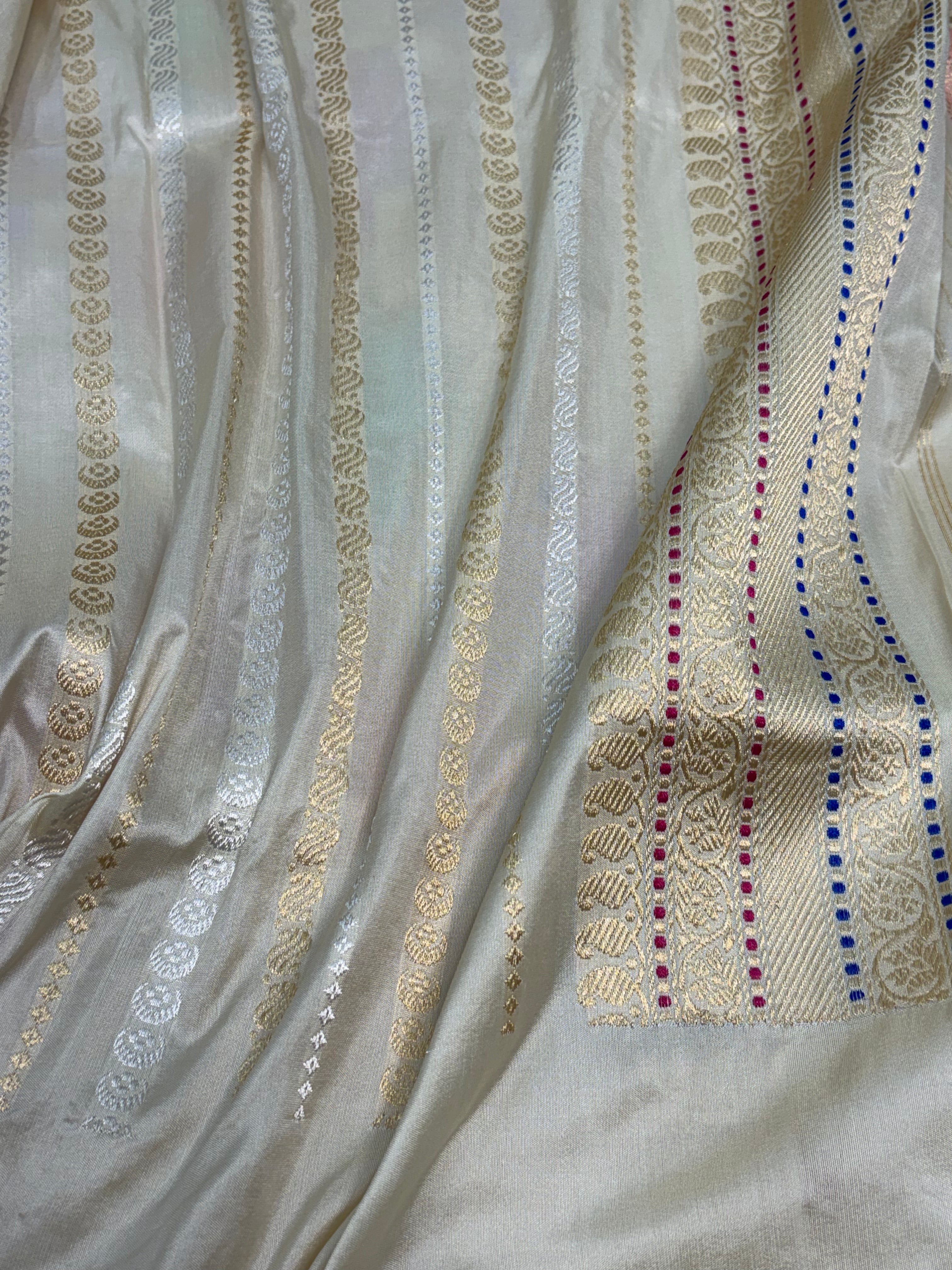 Handwoven Kadua Rangkat Banarasi Katan Silk Saree