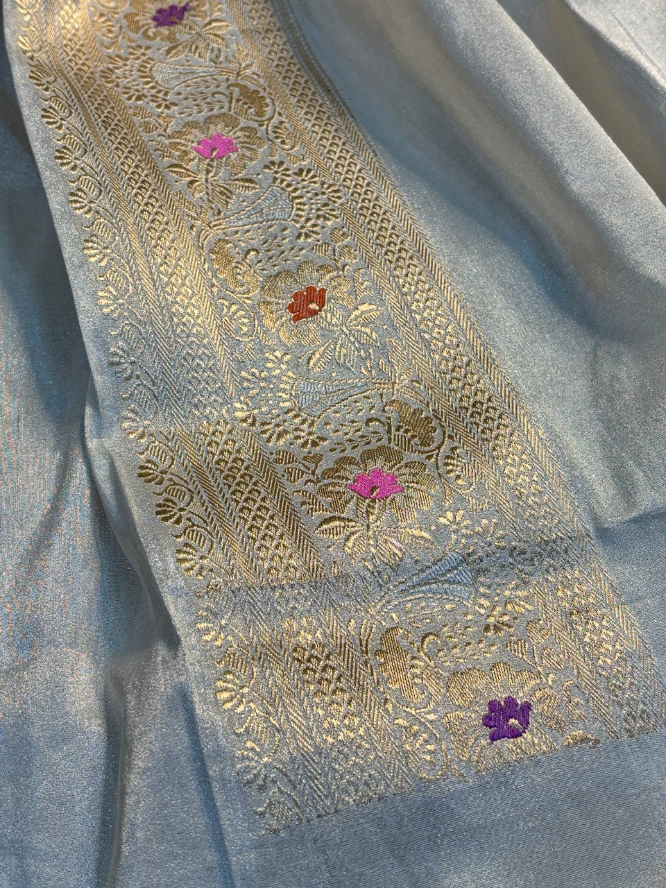 Ivory Tissue Banarasi Silk Handwoven Saree