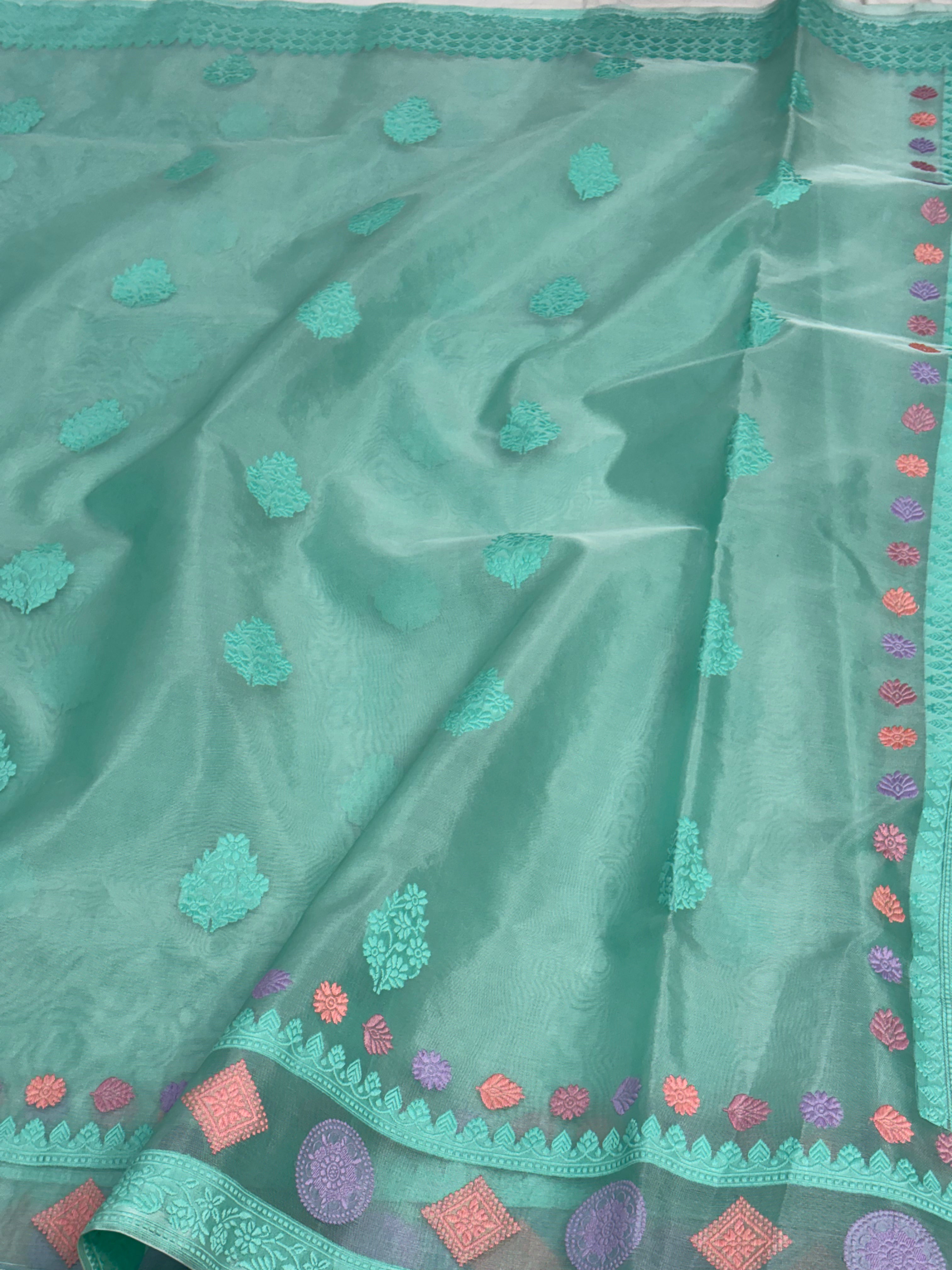 Handwoven Pure Kora Ektara Banarasi Saree with Traditional Resham Border