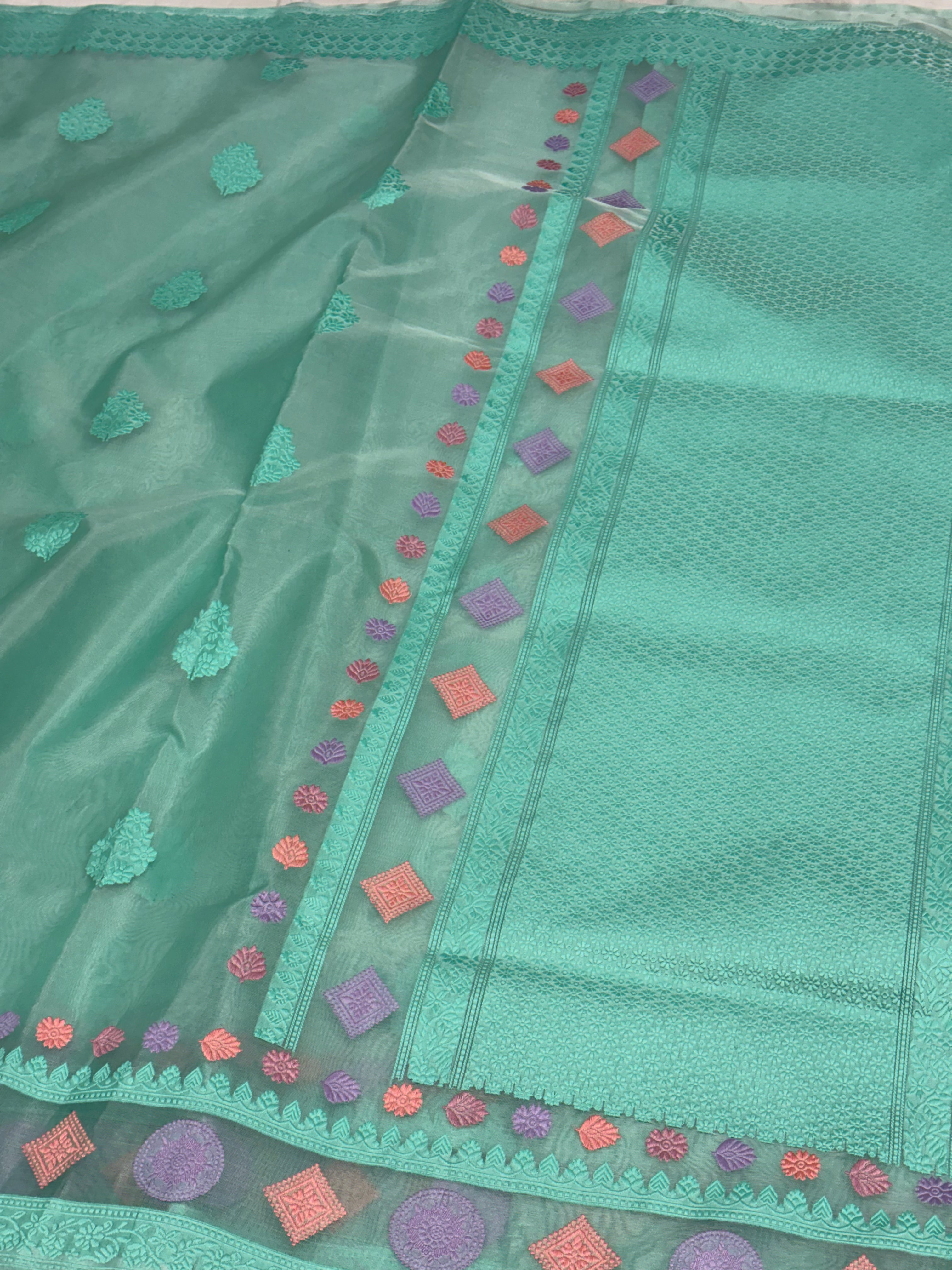 Handwoven Pure Kora Ektara Banarasi Saree with Traditional Resham Border