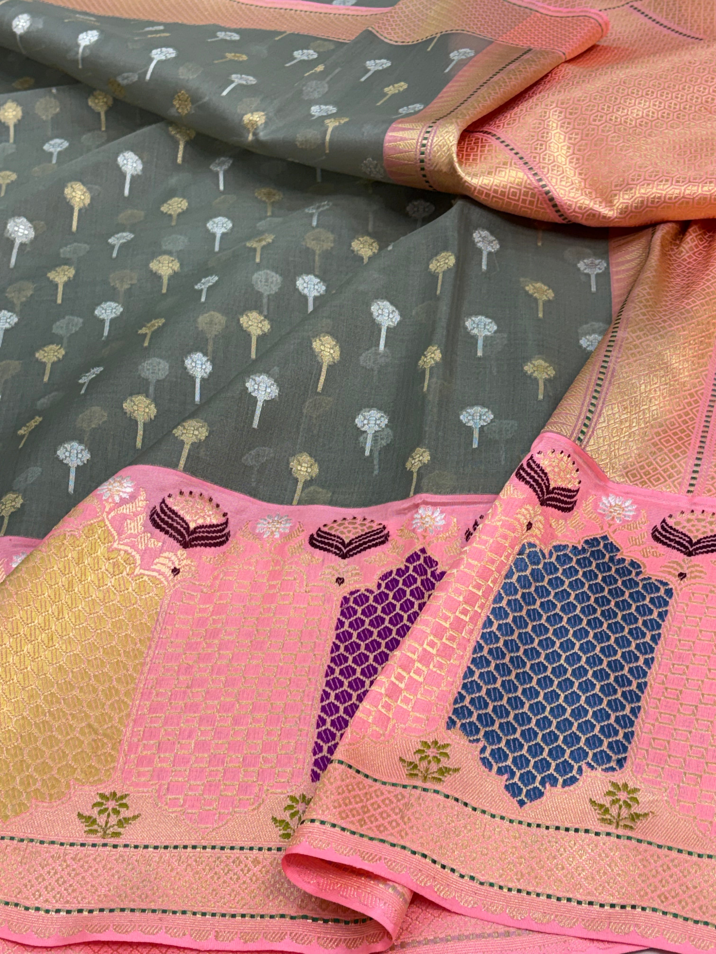 Pure Kora Ektara Jamdani Banarasi Saree with Pink Kadhiyal Rangkat Border