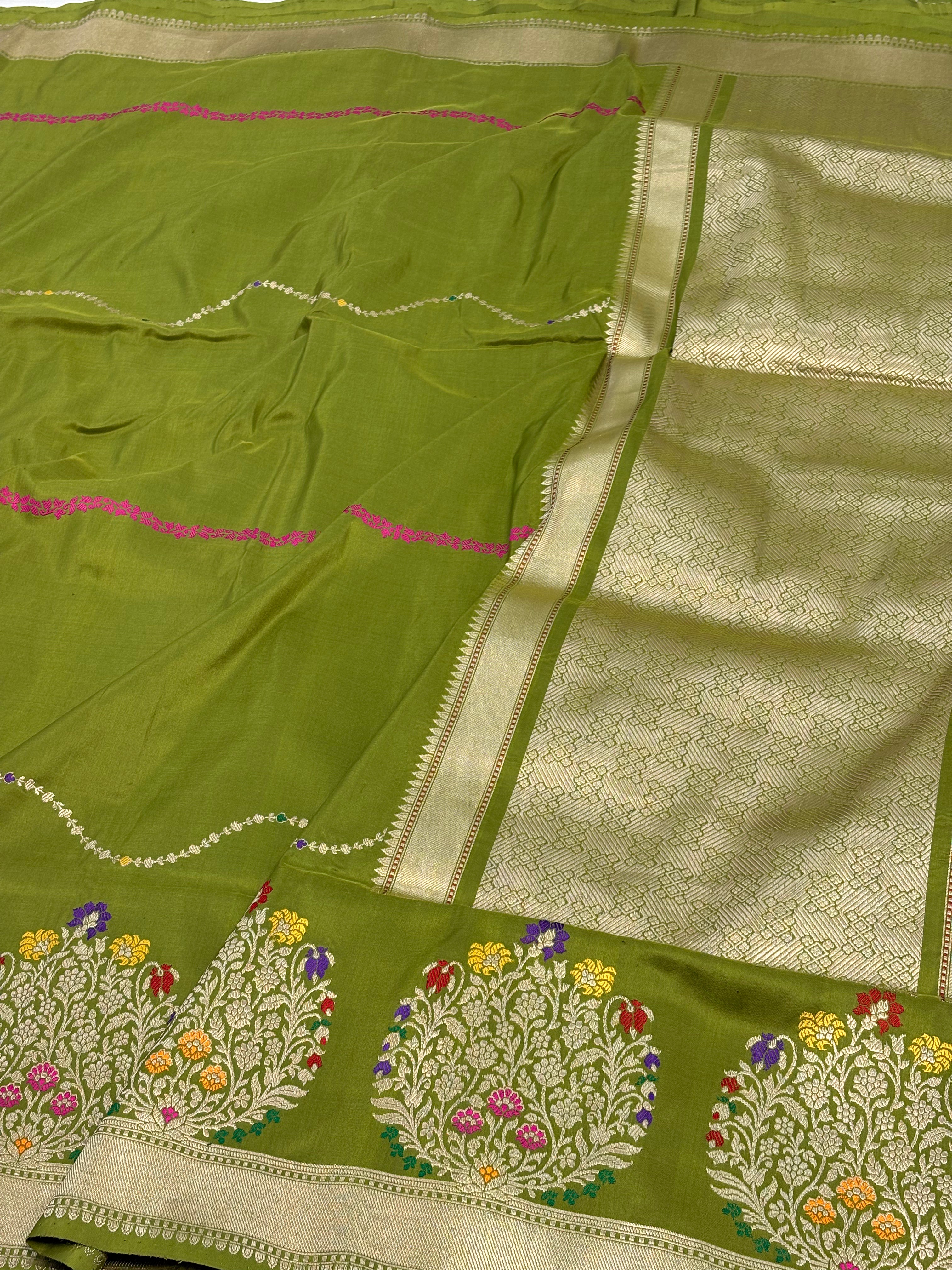 Parrot Green Banarasi Necklace Jaal Saree with Meenakari Border