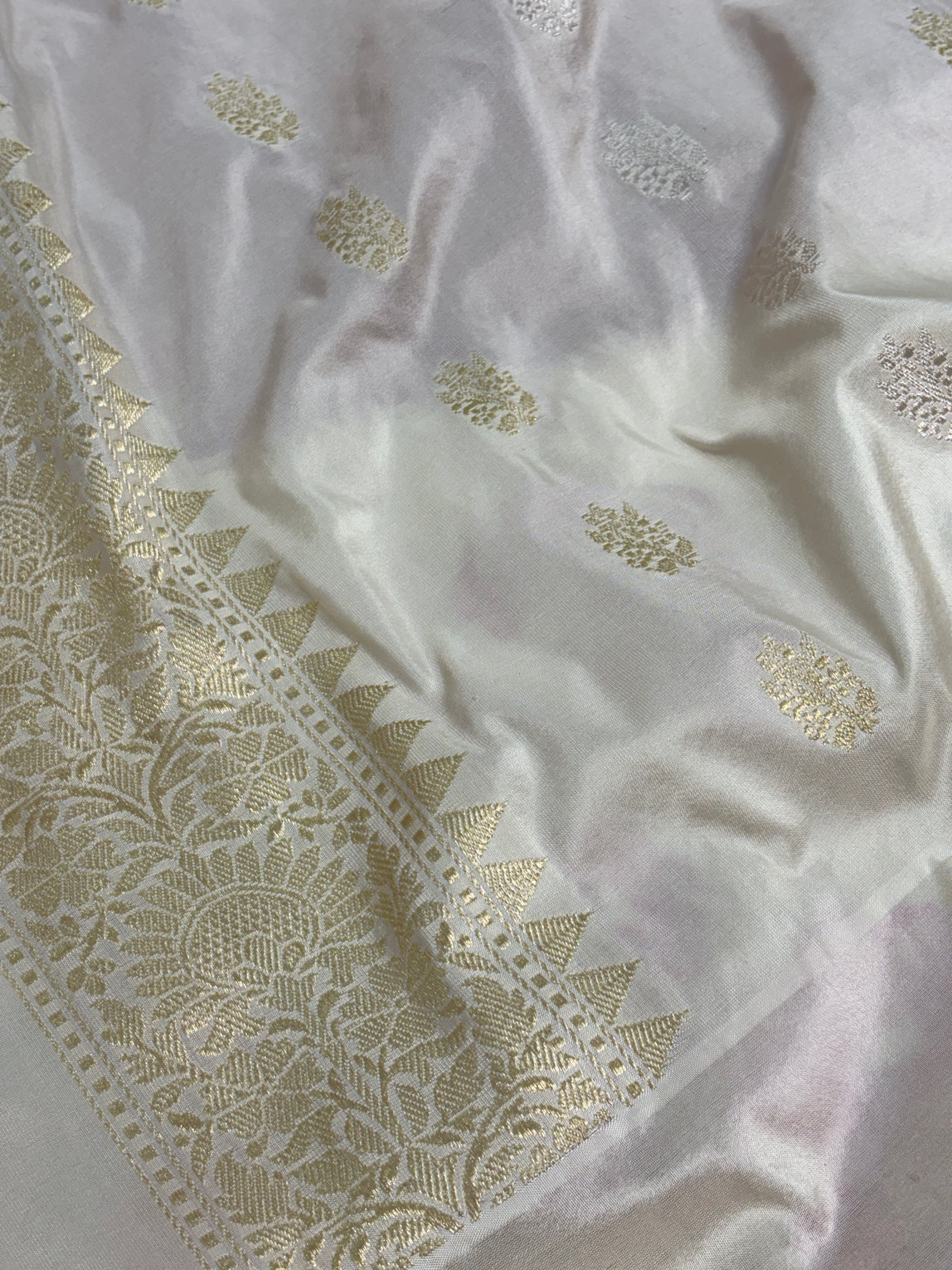 Red Kadhiyal Banarasi Katan Silk Saree with White Jamdani-Inspired Border