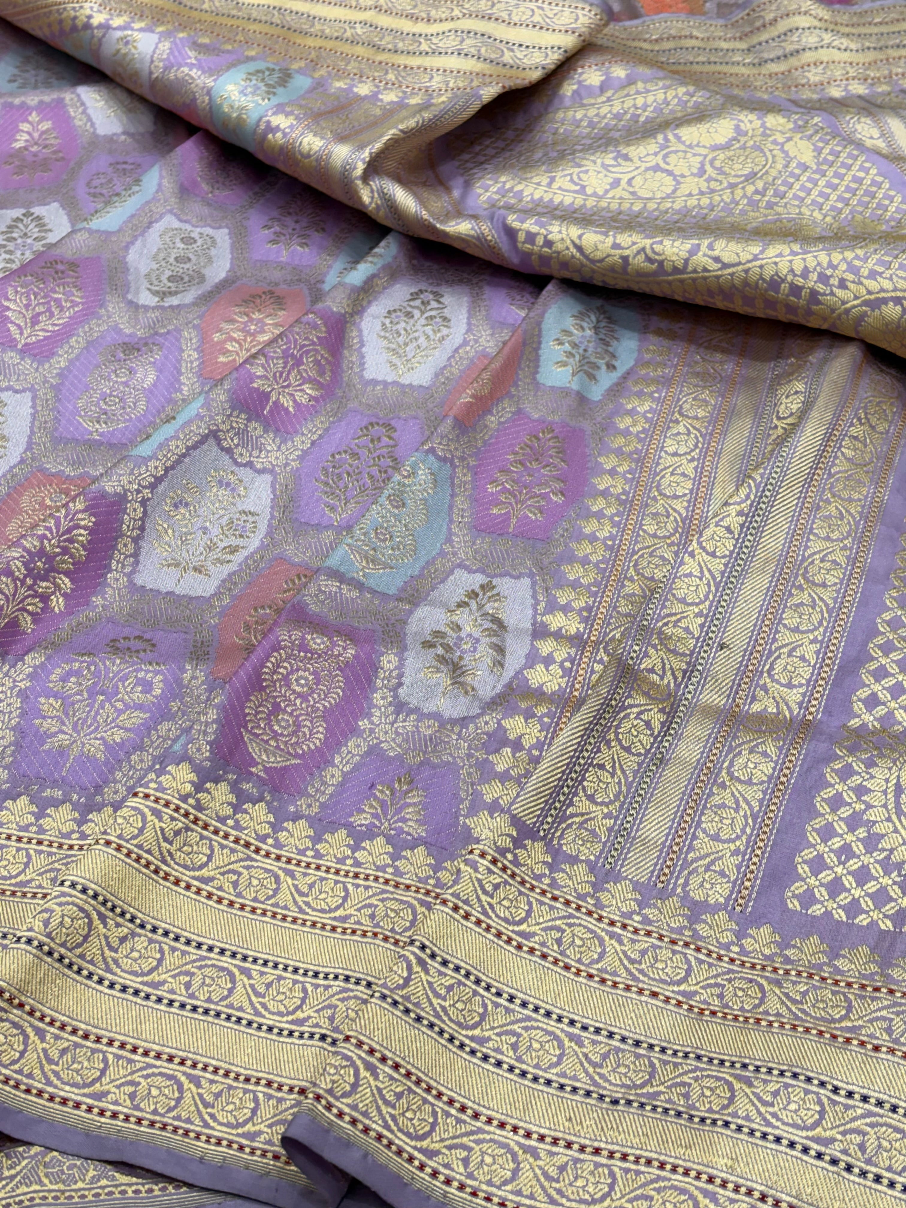 Lavender Banarasi Pure Katan Silk Rangkaat Handwoven Saree