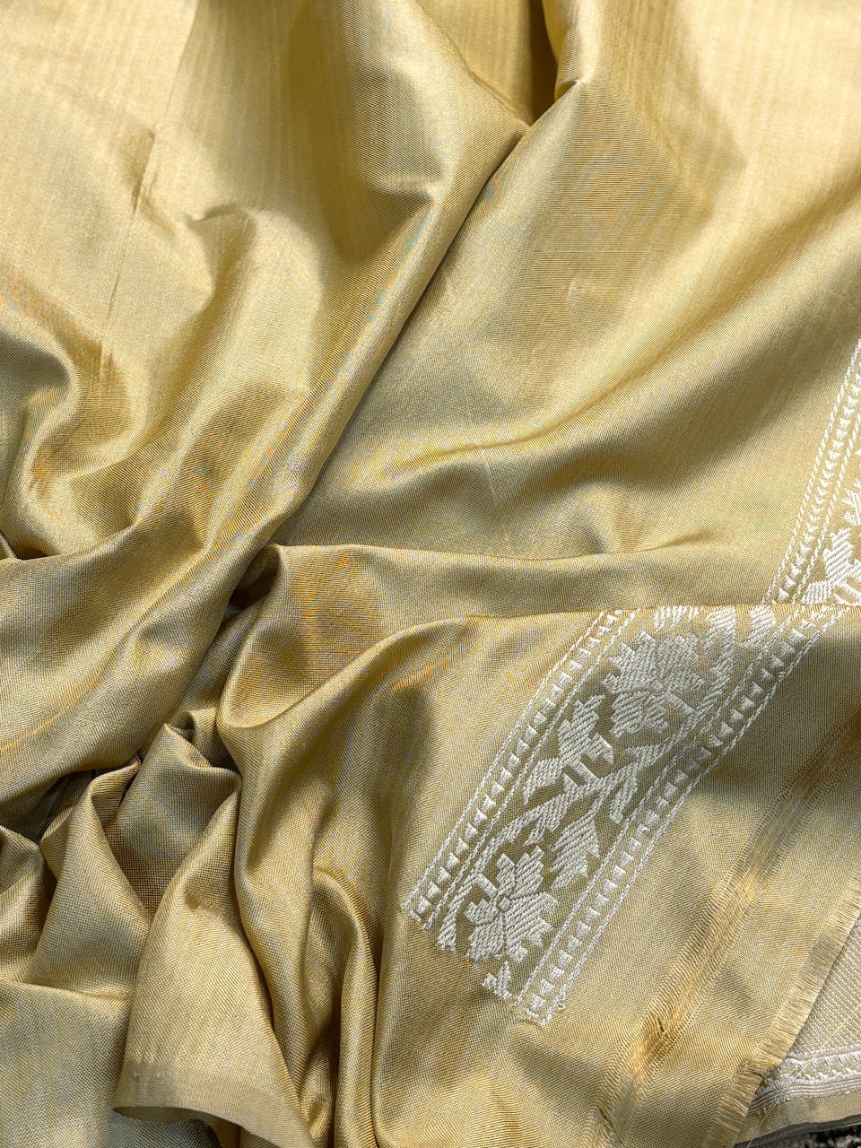 Beige Pure Banarasi Ektara Silk Handwoven Saree