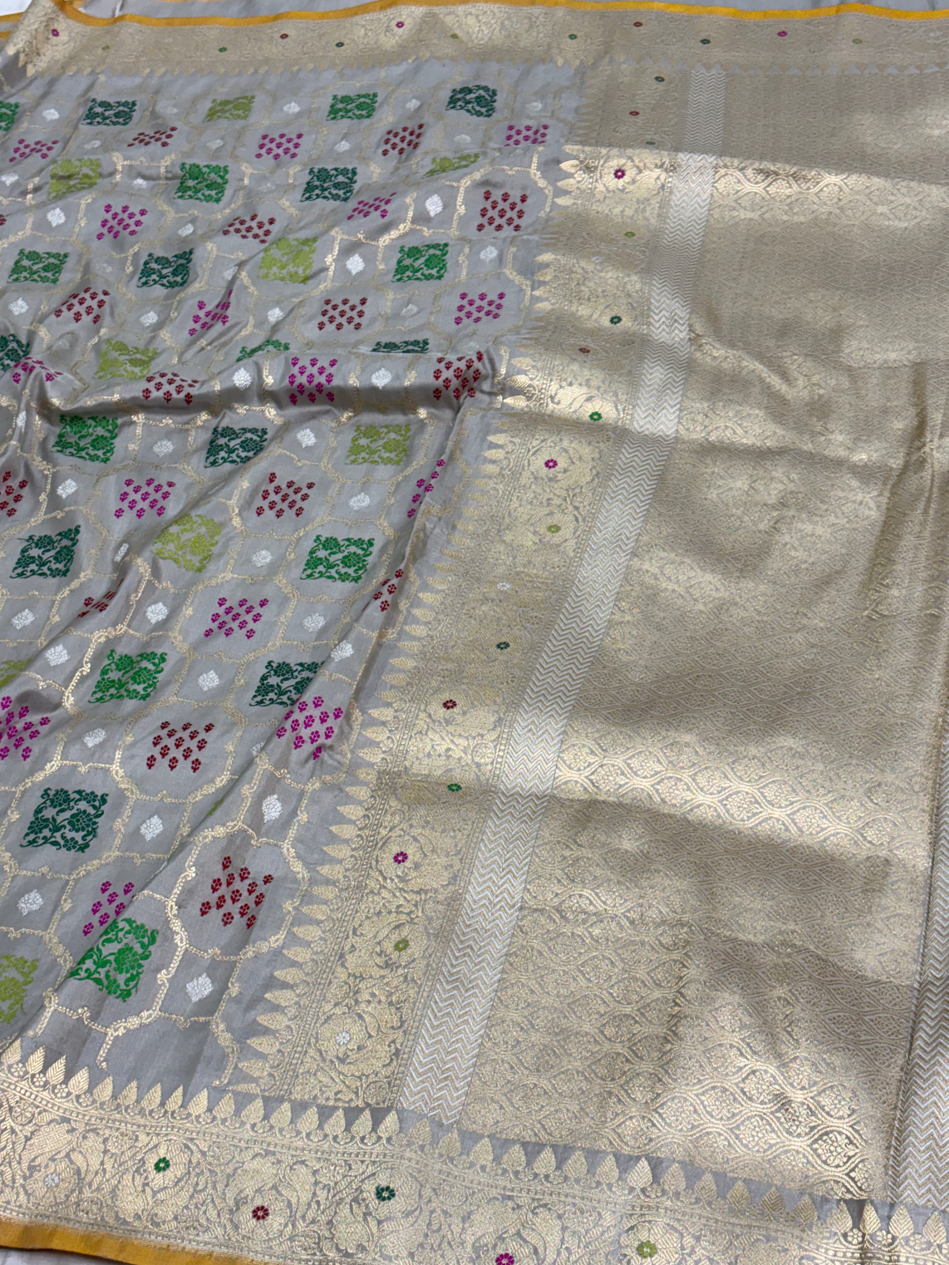 Silver Grey Handwoven Banarasi Pure Katan Silk Kadwa Weave Saree with Jaal Check Meenakari Design