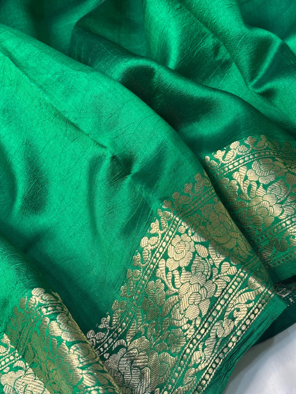Red Mango Katan Banarasi Silk Handwoven Saree