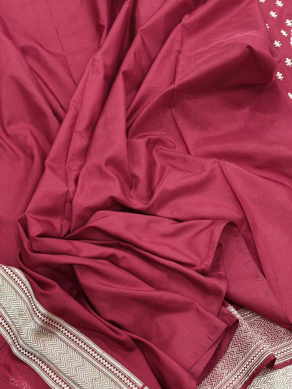 Maroon Banarasi Pure Katan Silk Handwoven Saree
