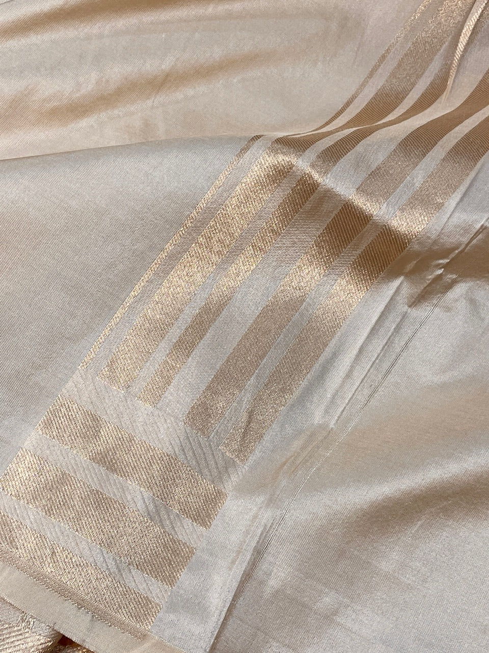 Ivory Banarasi Brocade Silk Saree