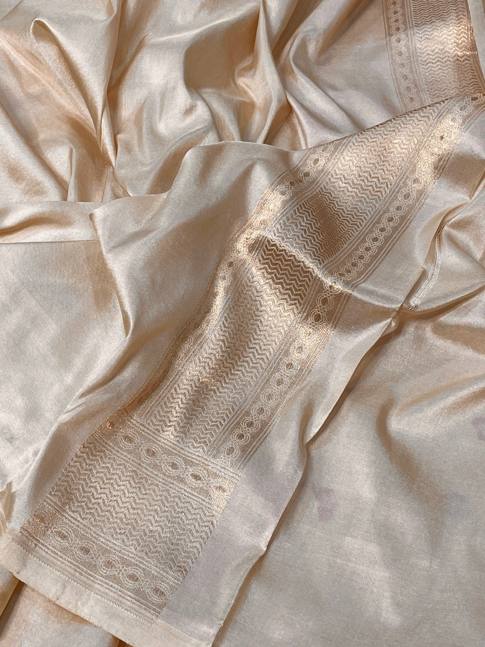 Ivory Minakari Banarasi Brocade Silk Saree