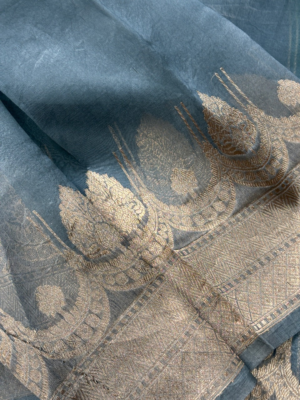 Gray Banarasi Kora Silk Handwoven Saree
