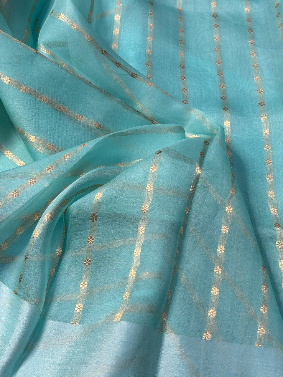 Rangkaat Banarasi Kora Silk Handwoven Saree