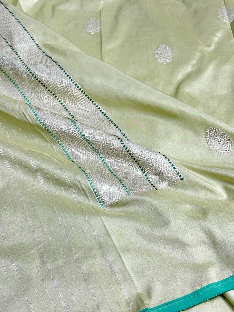 Olive Green Pure Banarasi Katan Silk Handloom Saree