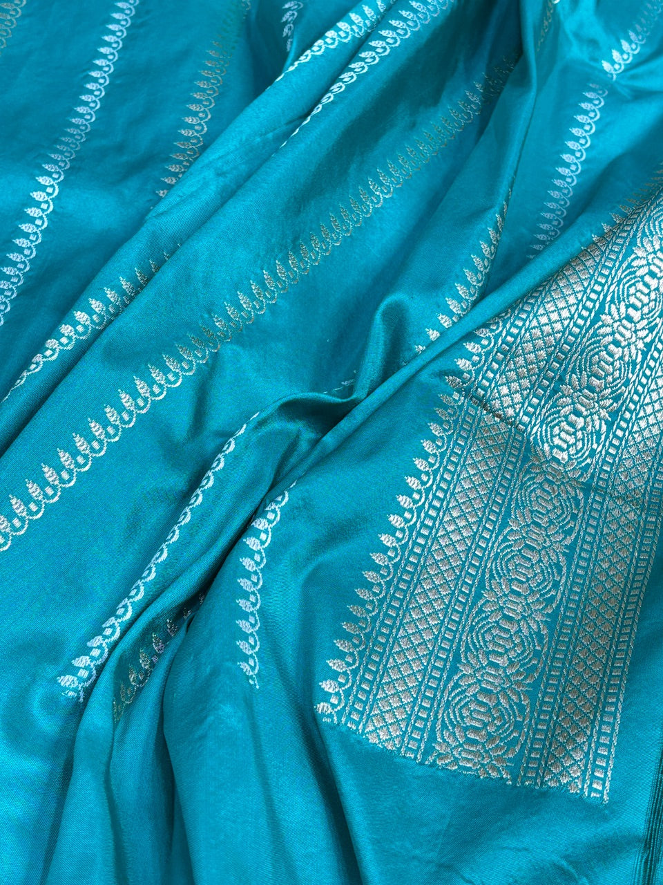 Peach Tissue Banarasi Silk Handwoven Saree