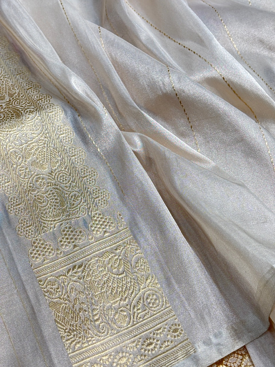 Ivory Tissue Banarasi Silk Handwoven Saree