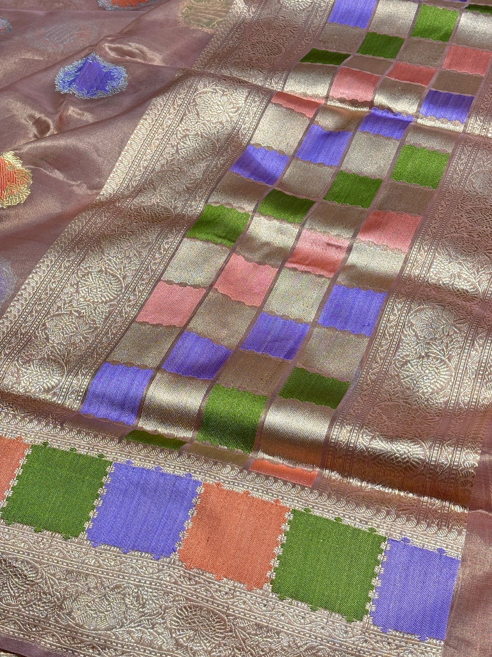 Gold Beige Tissue Banarasi Silk Handwoven Saree