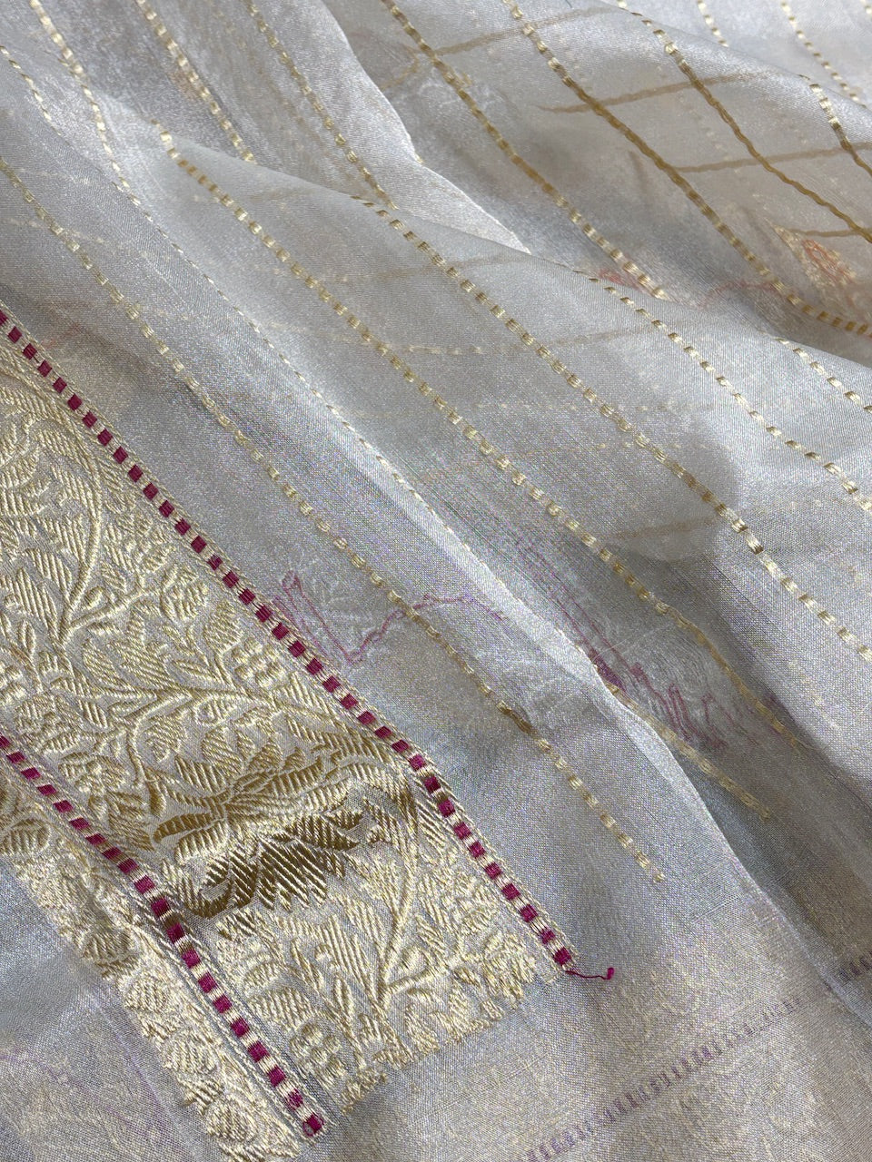 Ivory Tissue Banarasi Silk Handwoven Saree