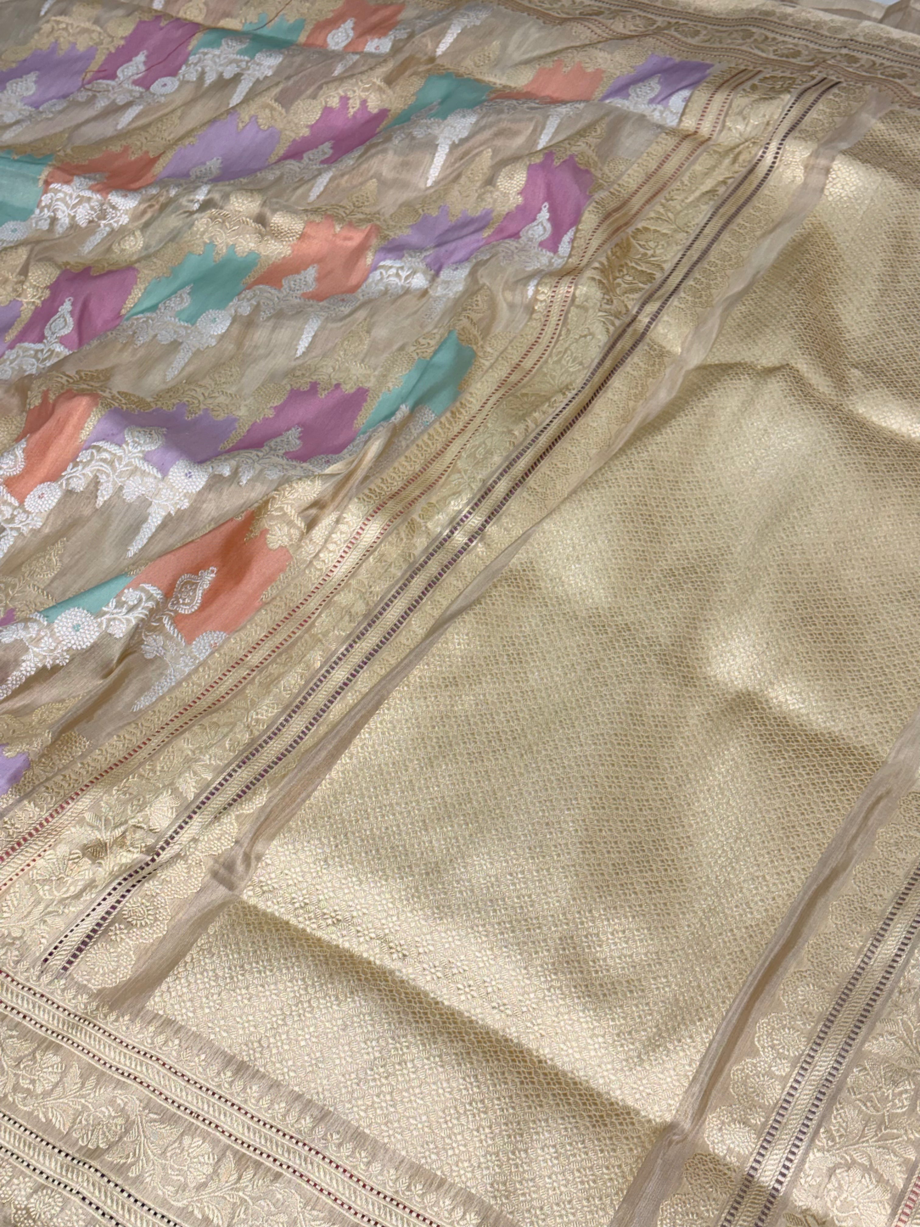Ivory Tissue Handwoven Banarasi Rangkaat Saree