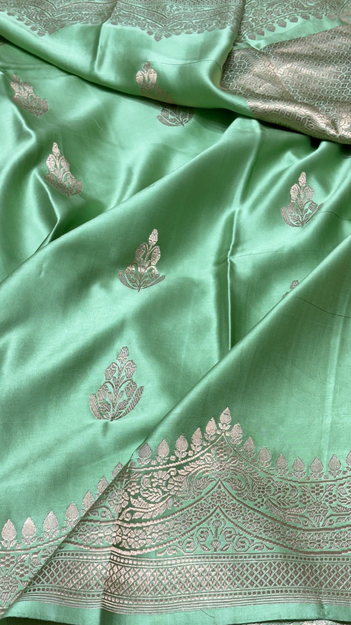 Pista Green Pure Banarasi Satin-Mashru Silk Handwoven Saree