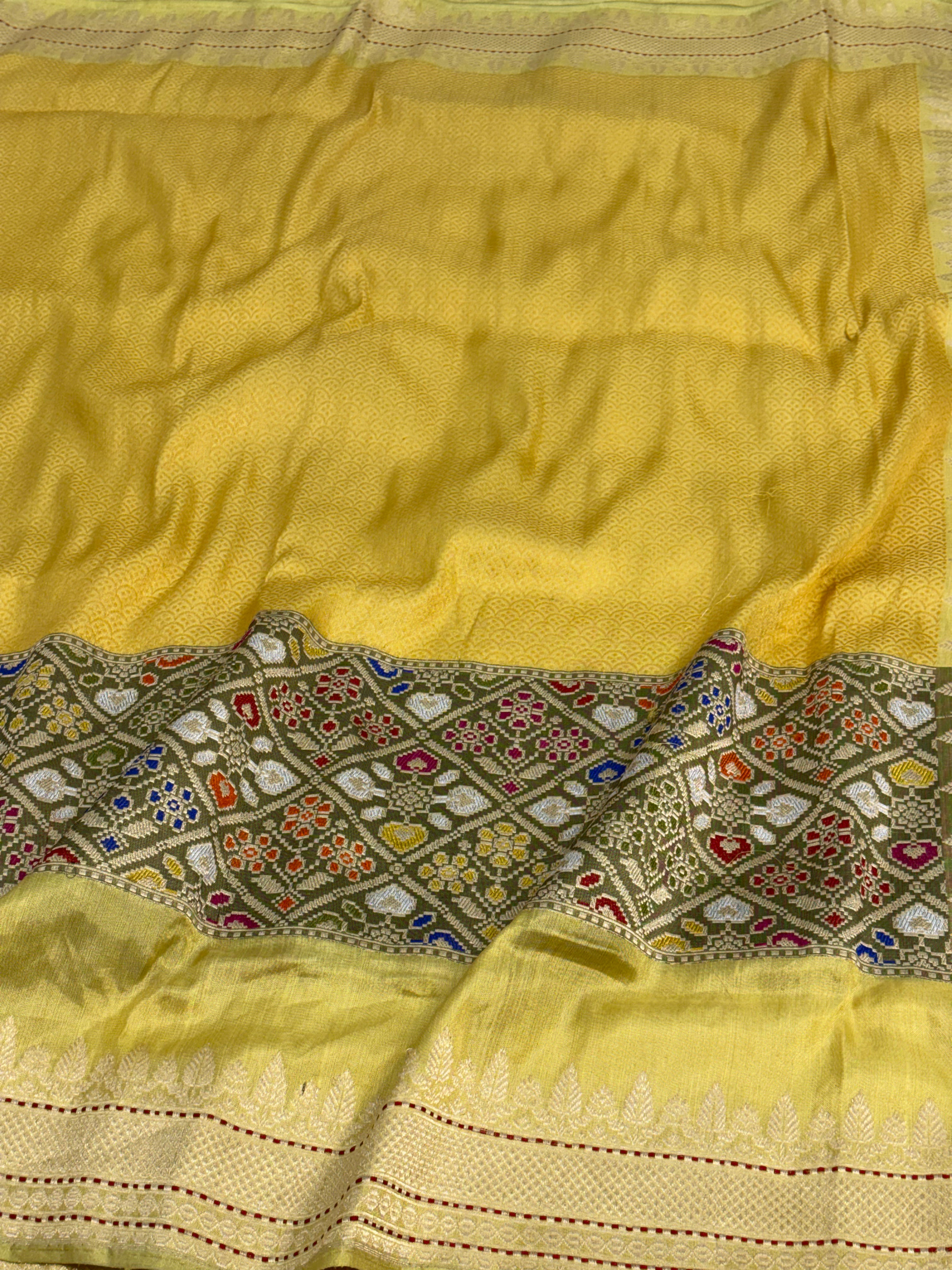 Sunshine Yellow Handwoven Tanchoi Banarasi Pure Tissue Katan Silk Saree