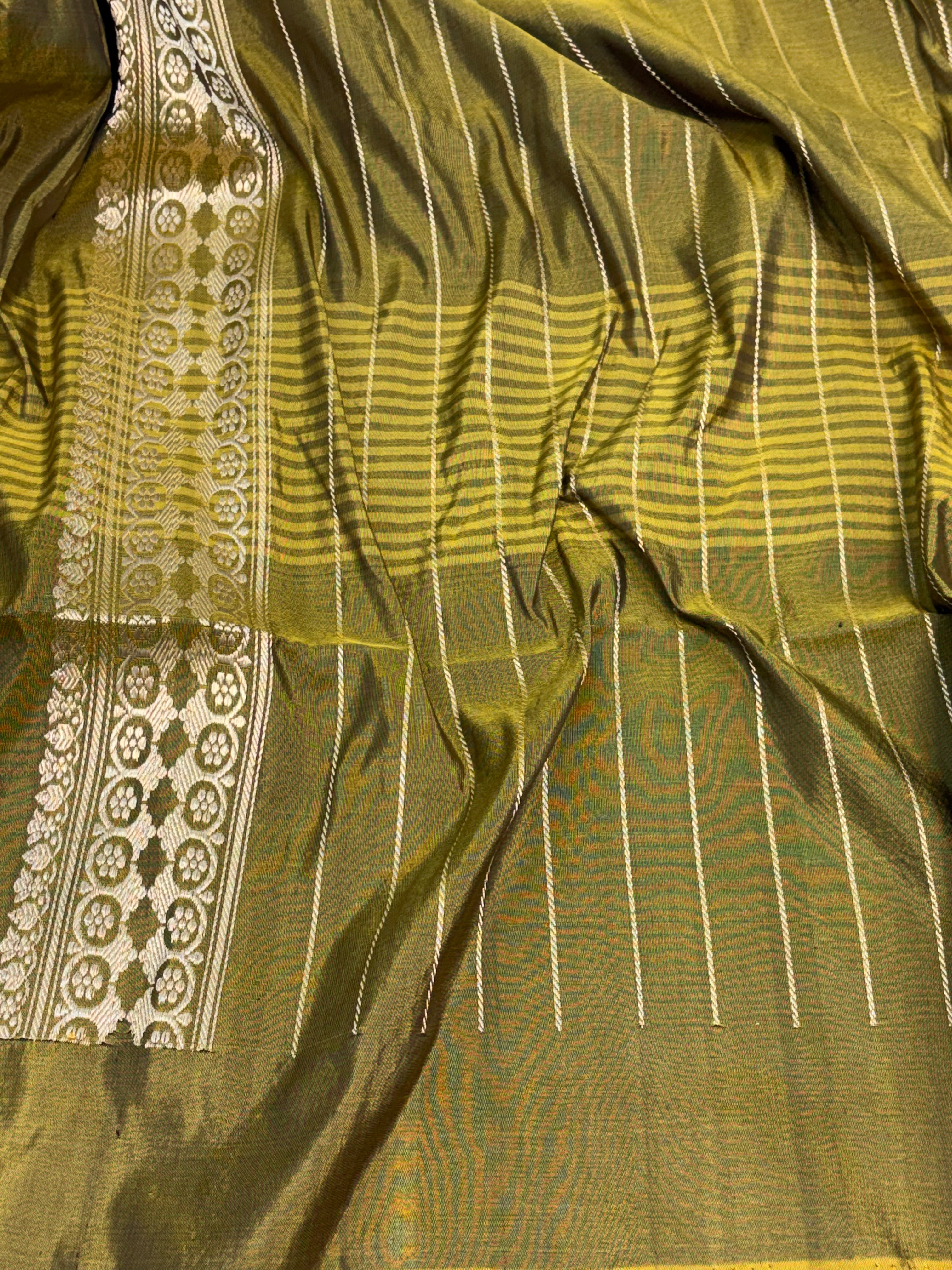 Designer Banarasi Pure Katan Silk Saree with Gulfam Meenakari Floral Buta