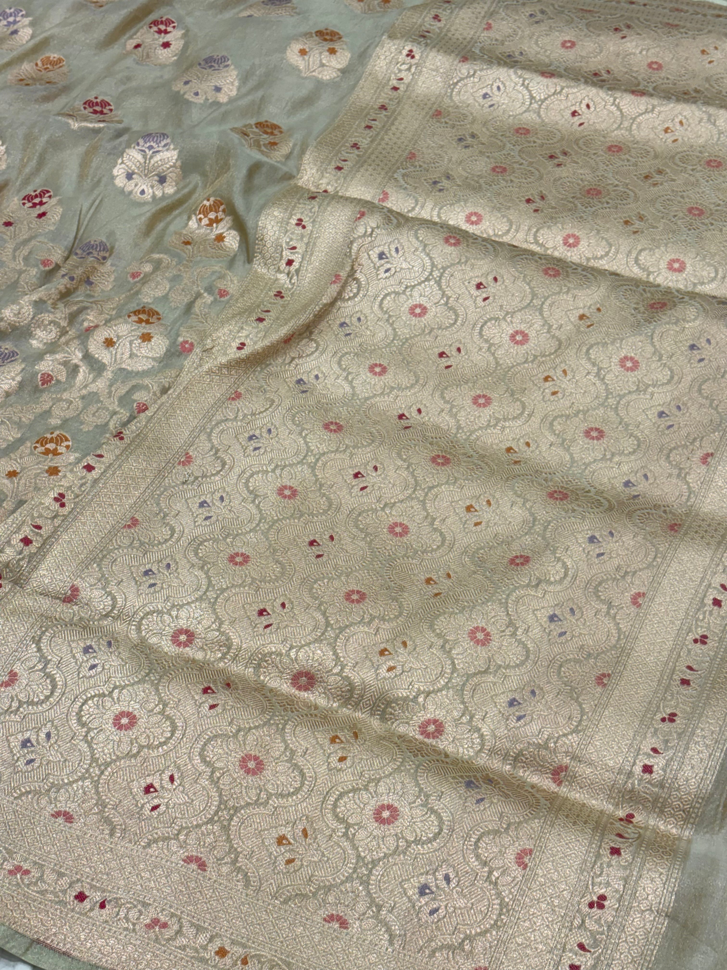 Sea Green Banarasi Pure Tissue Silk Meenakari Jaal Weaving Saree