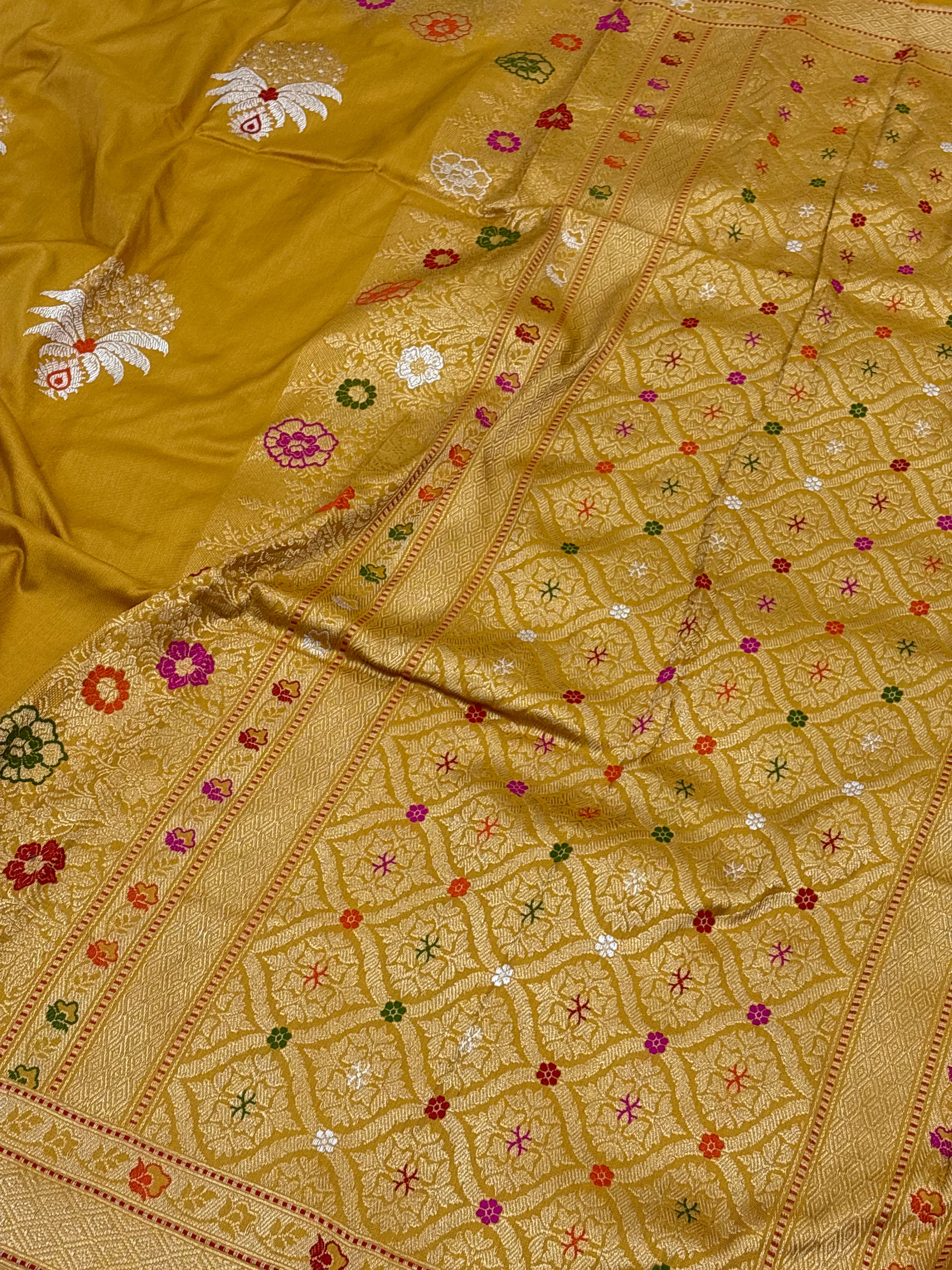 Yellow Handwoven Pure Katan Silk Iktara Banarasi Saree