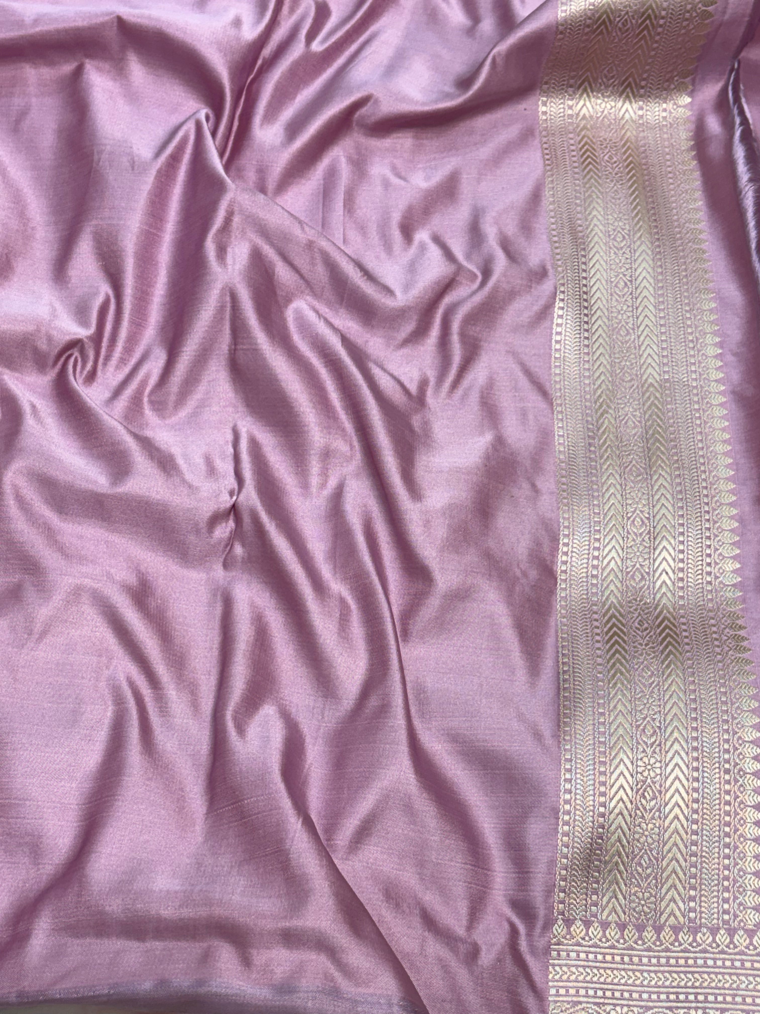 Lavender Handwoven Pure Satin Silk Tanchoi Banarasi Saree