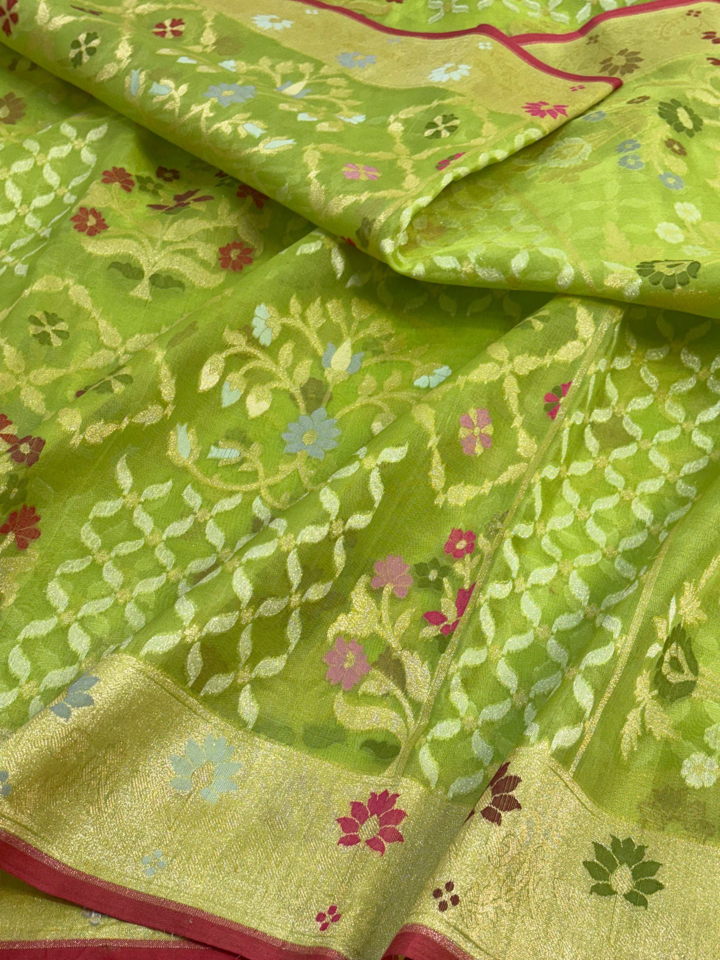 Parrot Green Handwoven Pure Banarasi Organza Jamdani Saree