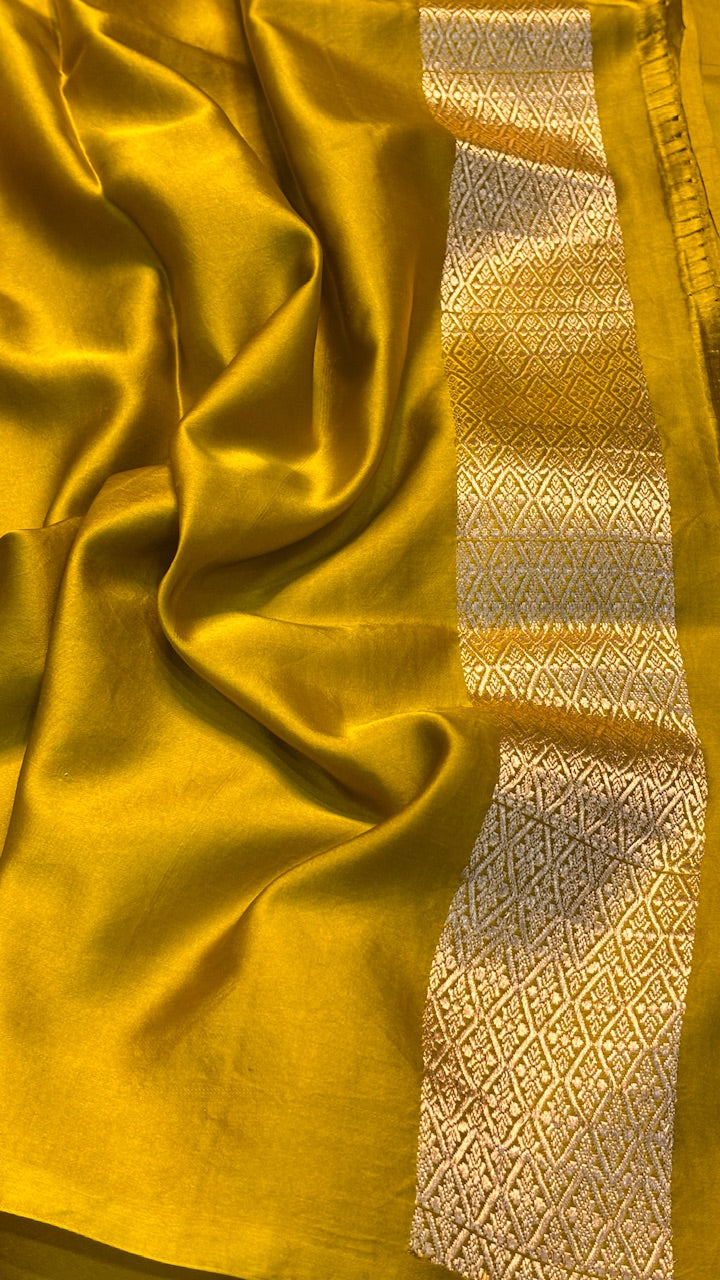 Musterd Yellow Mashru Silk Banarasi Handwoven Saree