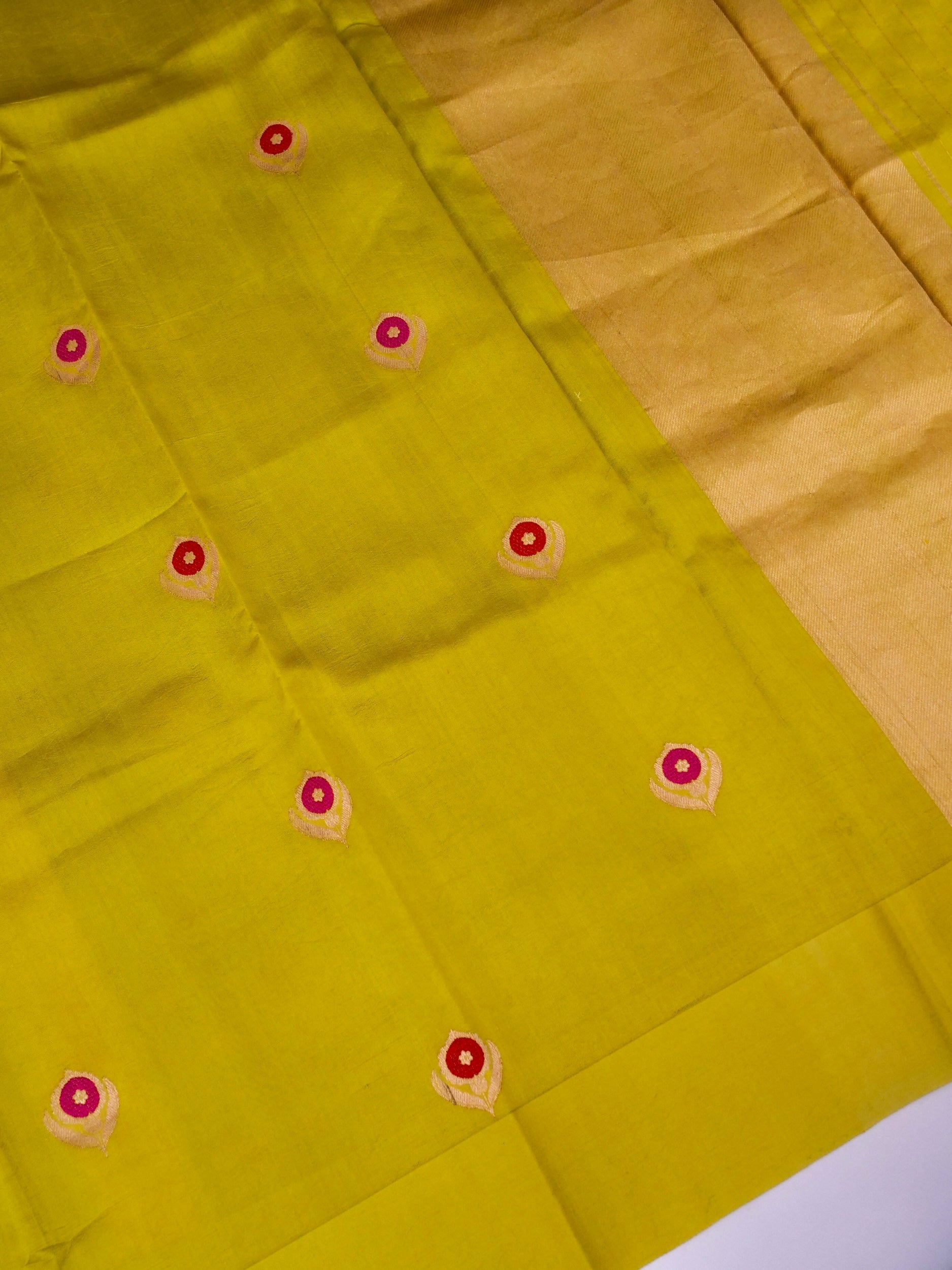 Pure Yellow Banarasi Mango Katan Silk Saree with Kadhwa Buti Work