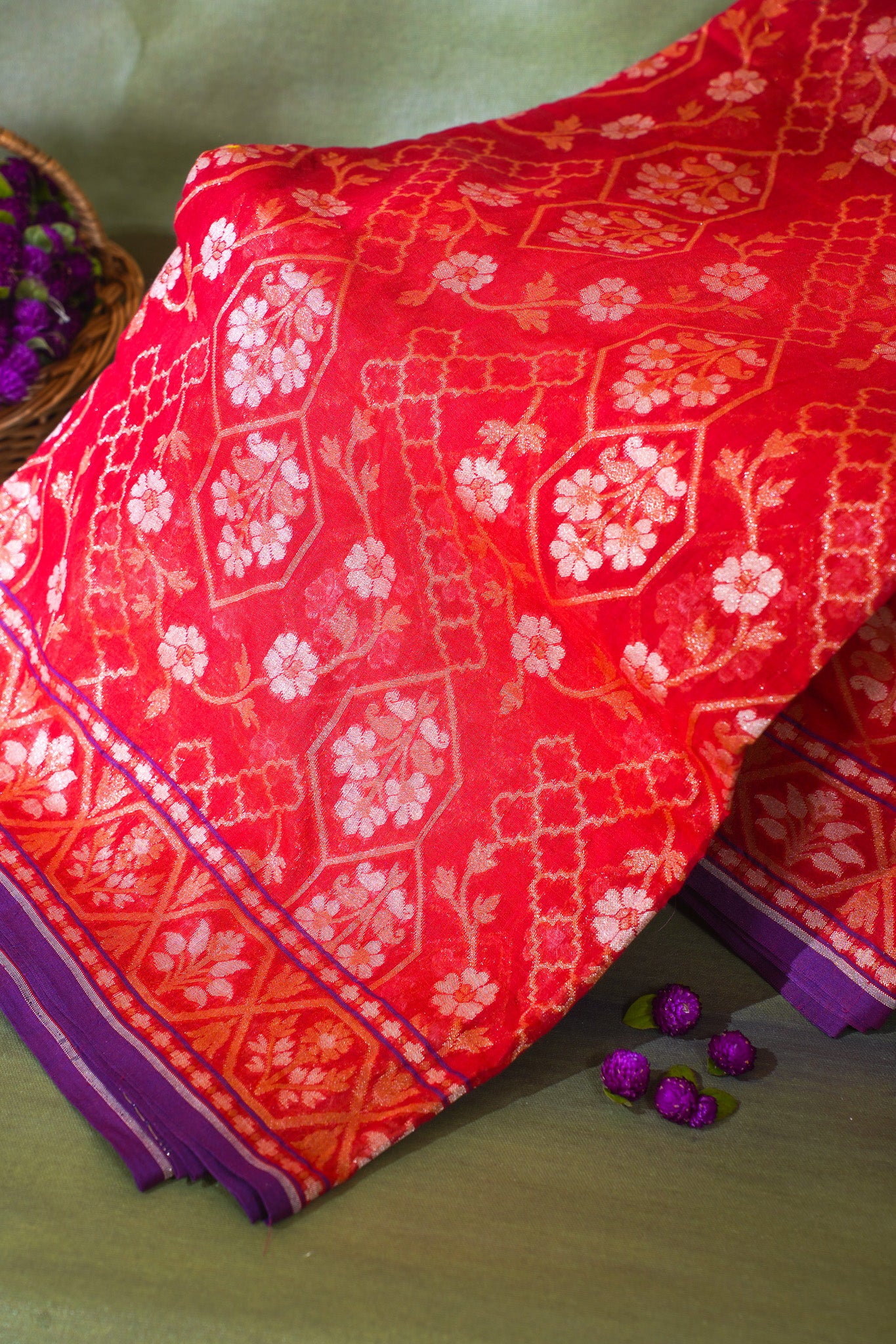 Red Pure Ektara Jamdani Handwoven Saree