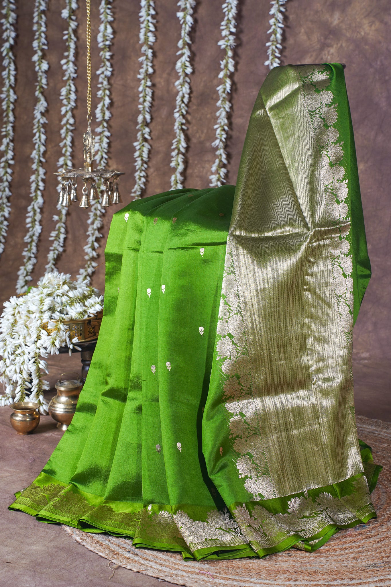 Emerald Green Handloom Pure Silk Banarasi Saree