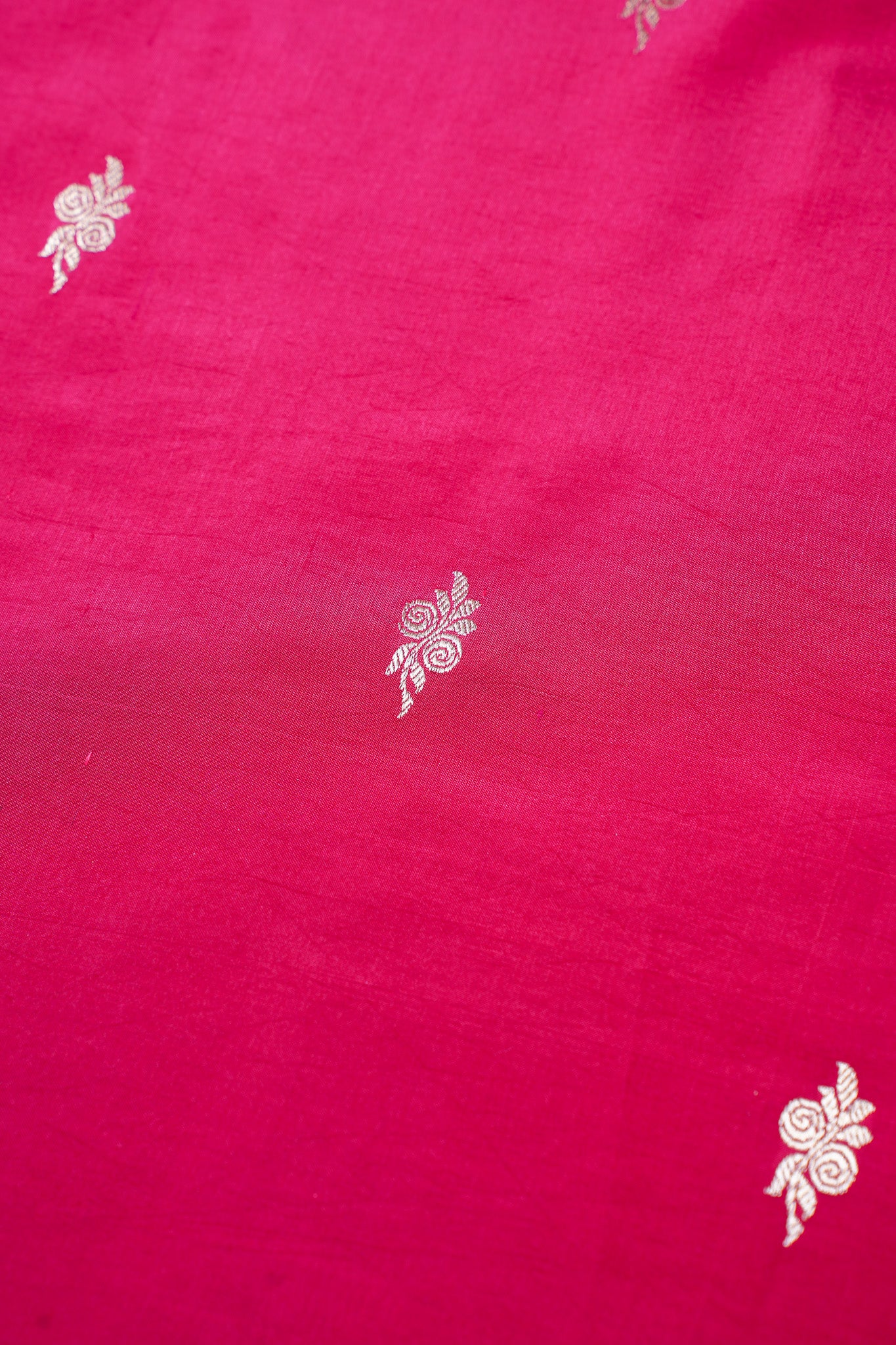 Rani Pink Handloom Pure Silk Banarasi Saree