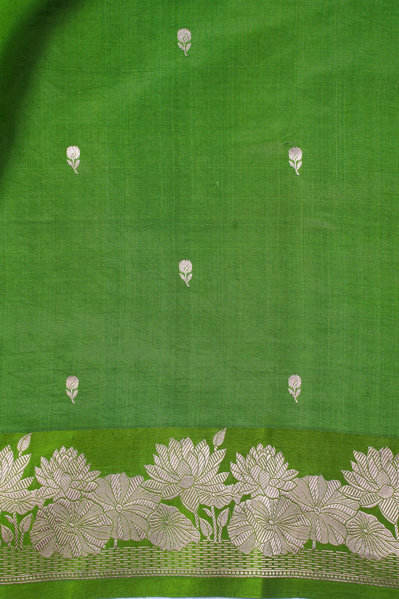 Emerald Green Handloom Pure Silk Banarasi Saree
