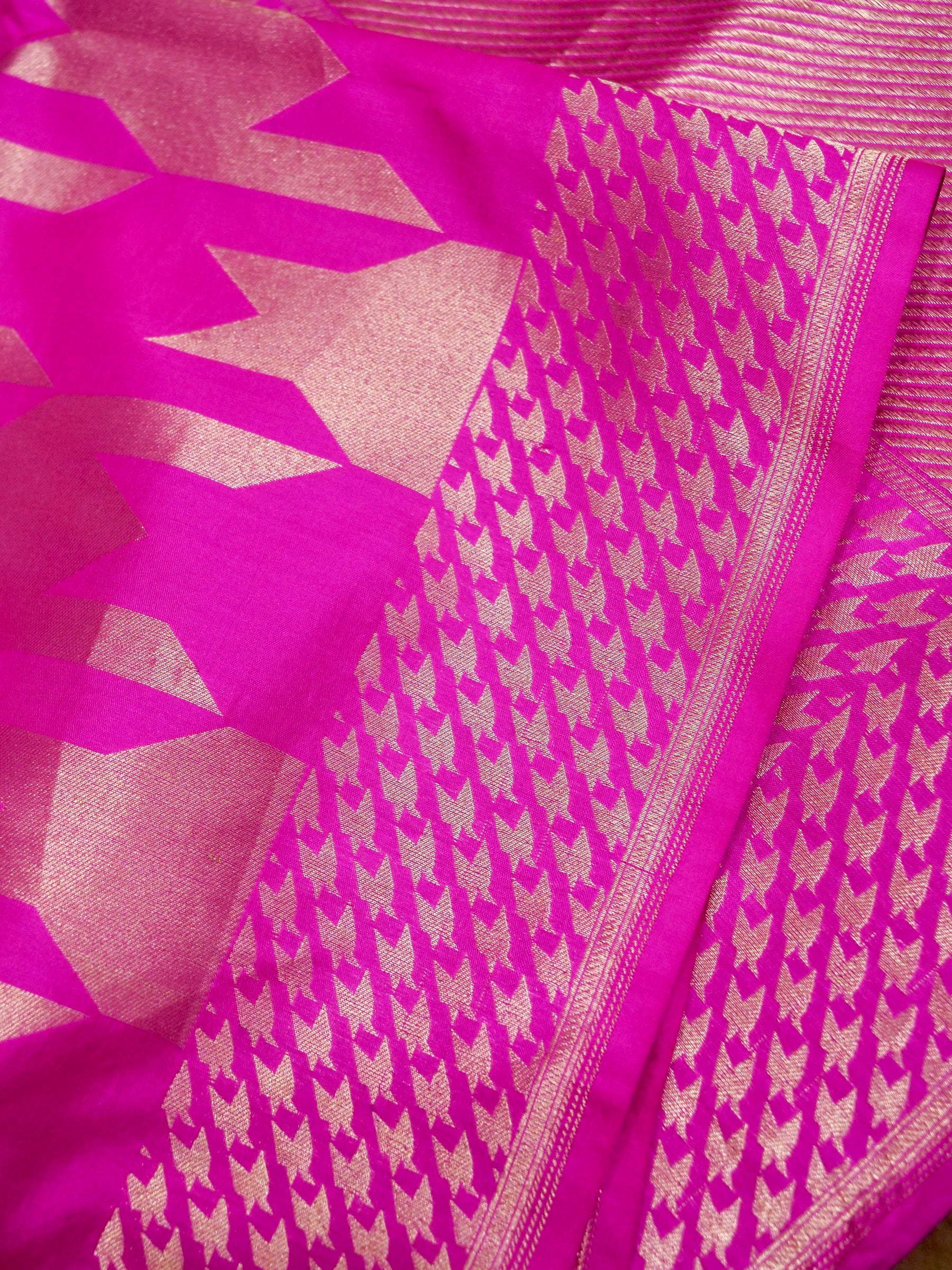 Pink Handloom Pure Katan Silk Banarasi Brocade Saree