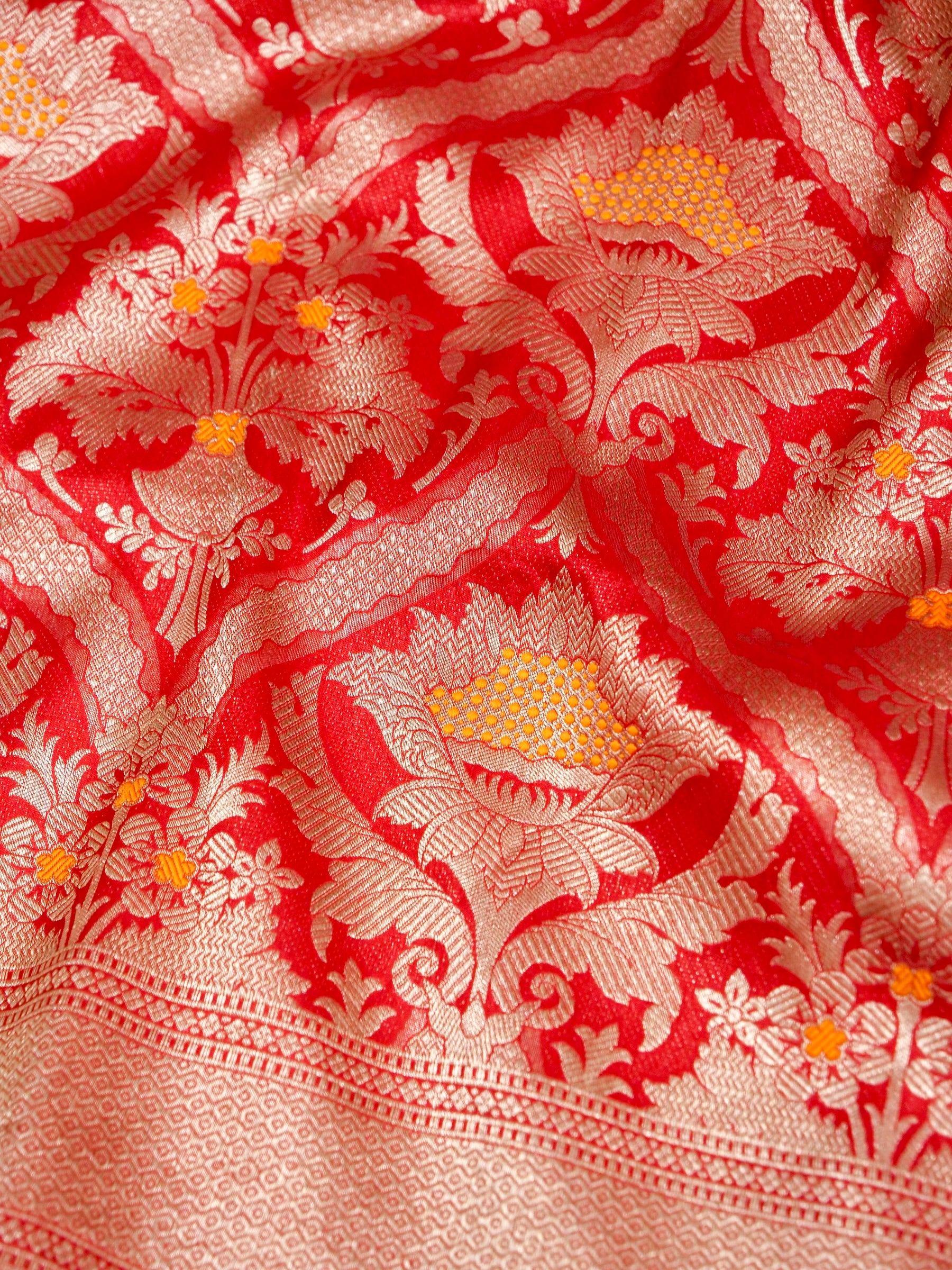 Red Handwoven Banarasi Pure Katan Silk Meenakari Brocade Saree