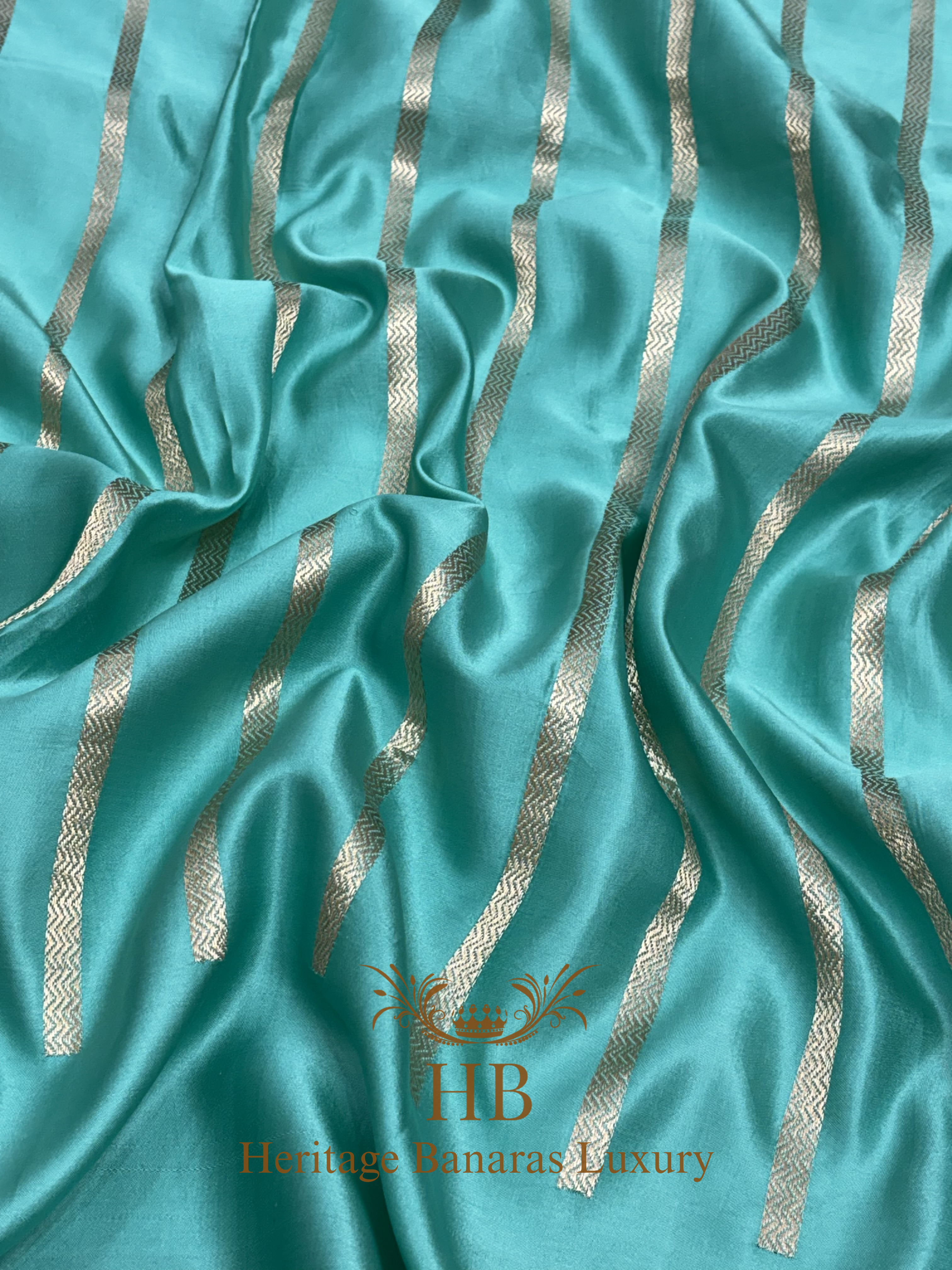 Sea Green Handwoven Banarasi Pure Mashru Silk Saree