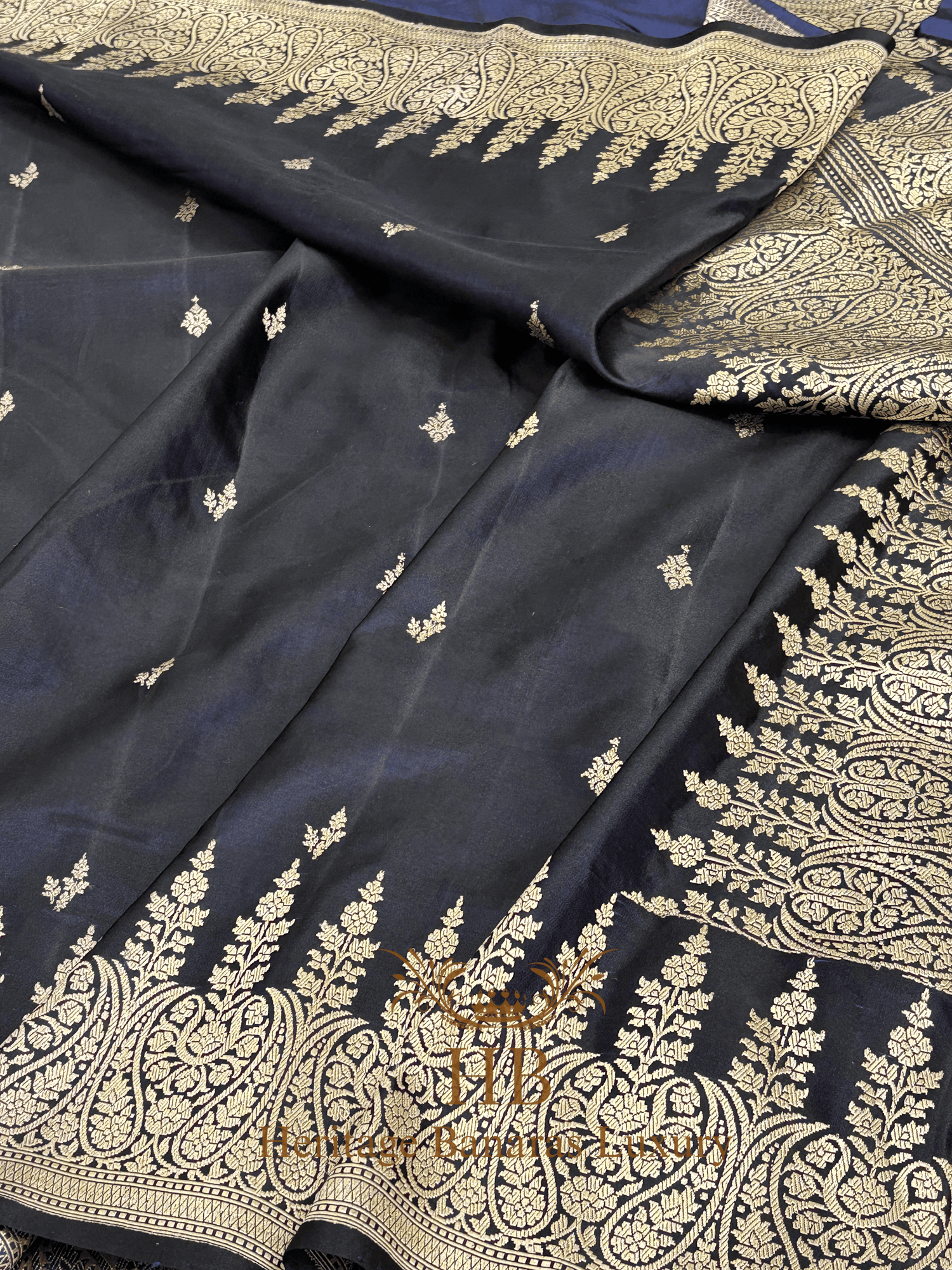 Classic Black Handwoven Banarasi Pure Mashru Silk Saree